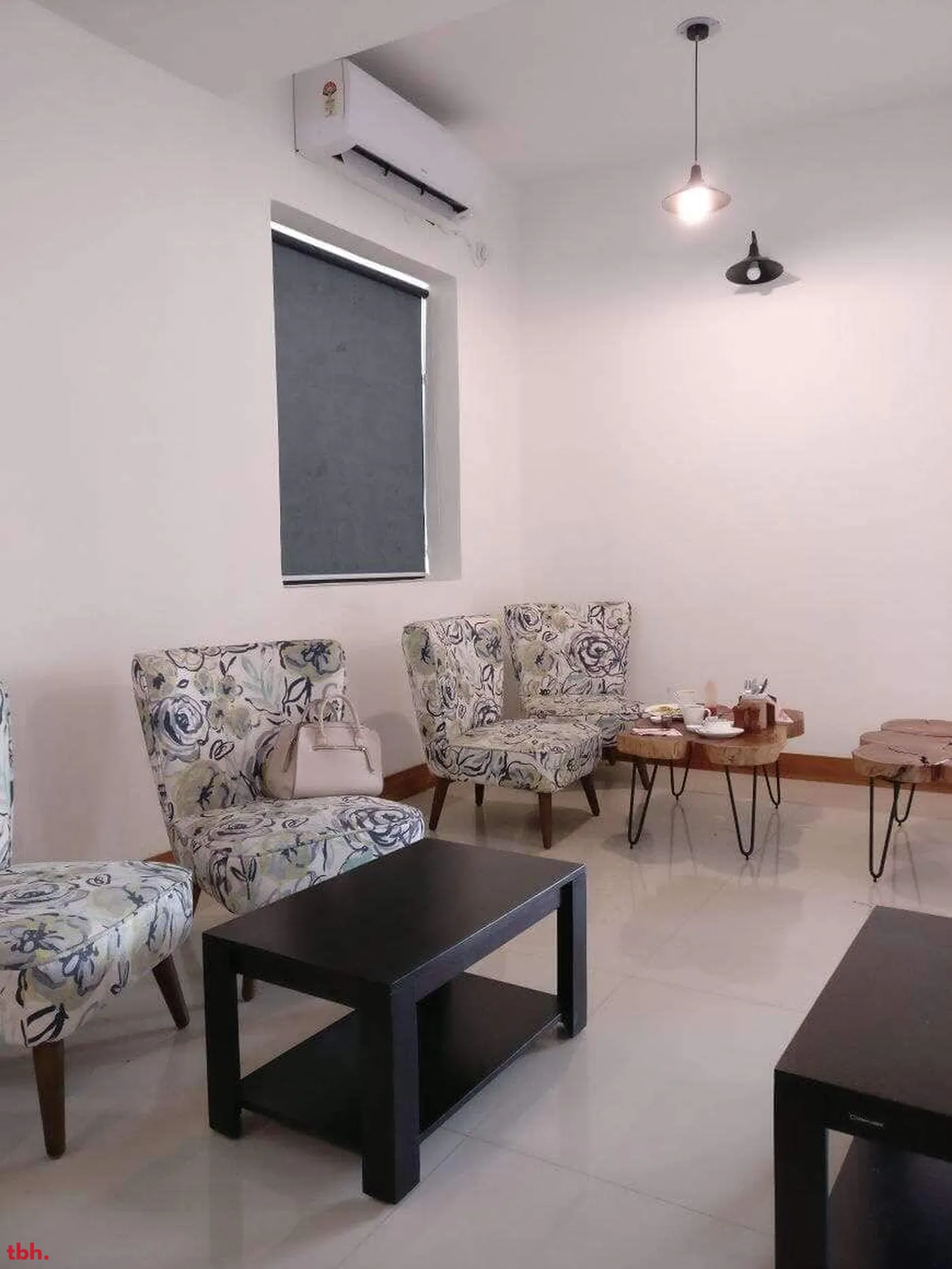 Sparrows At Home Cafe Outlet Image