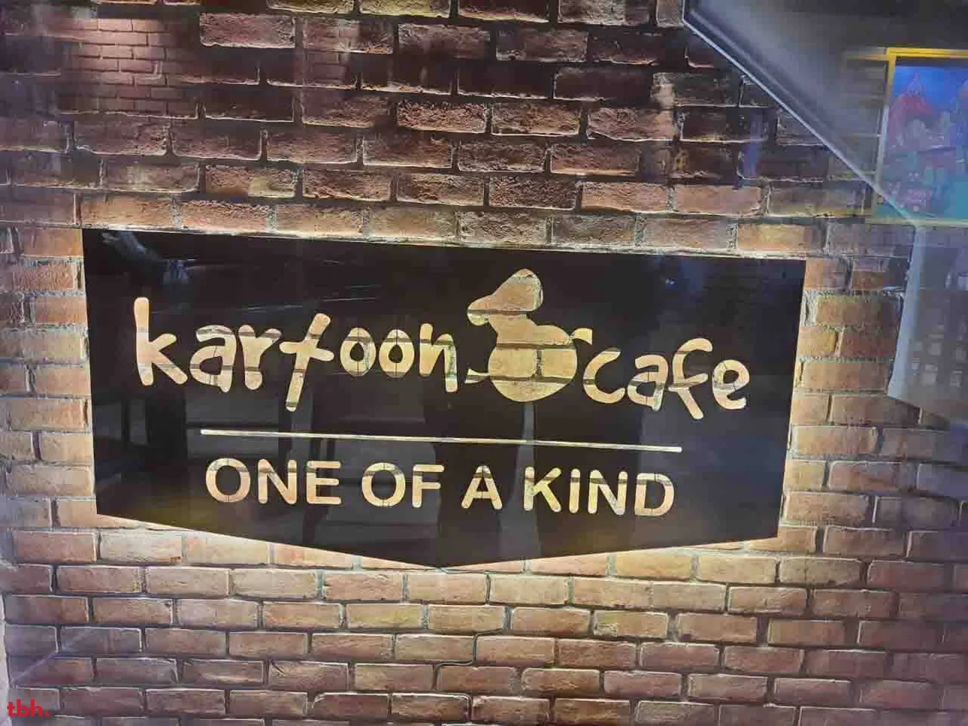 Kartoon Cafe Outlet Image