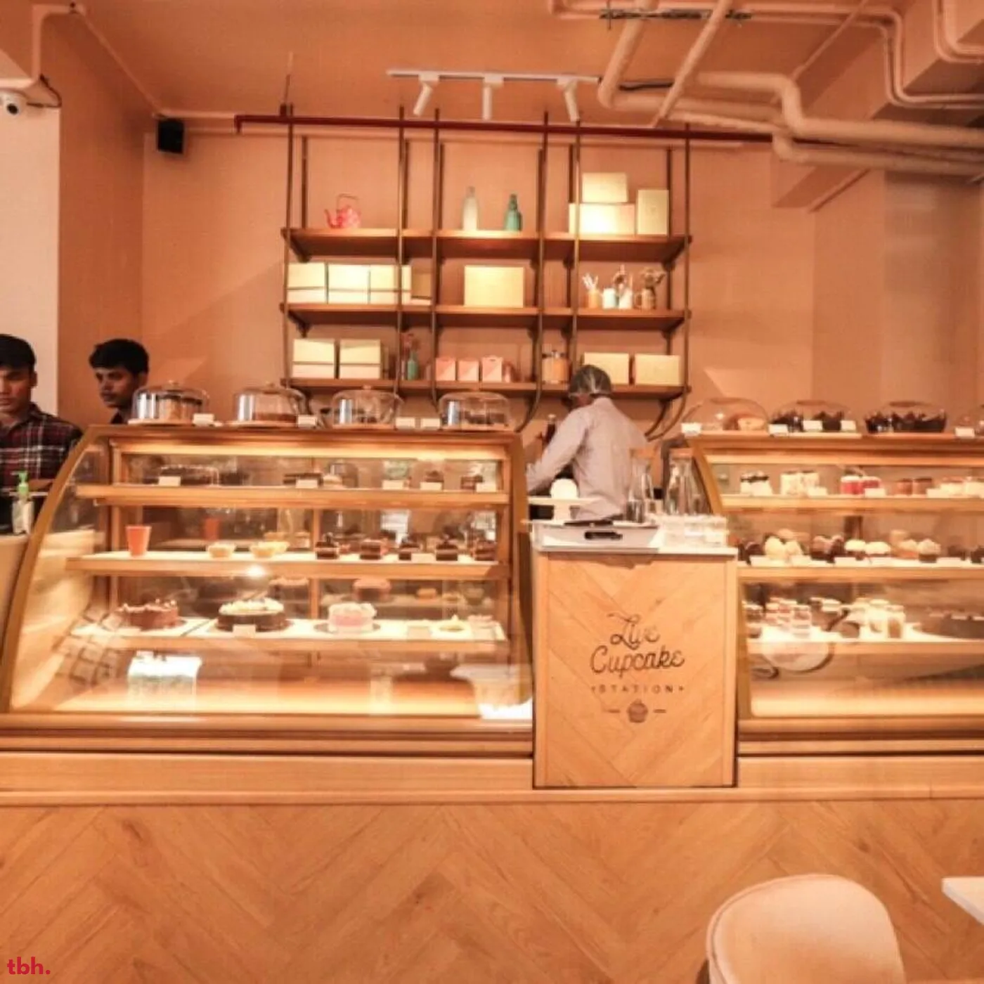Fifth Avenue Bakery & Cafe Outlet Image