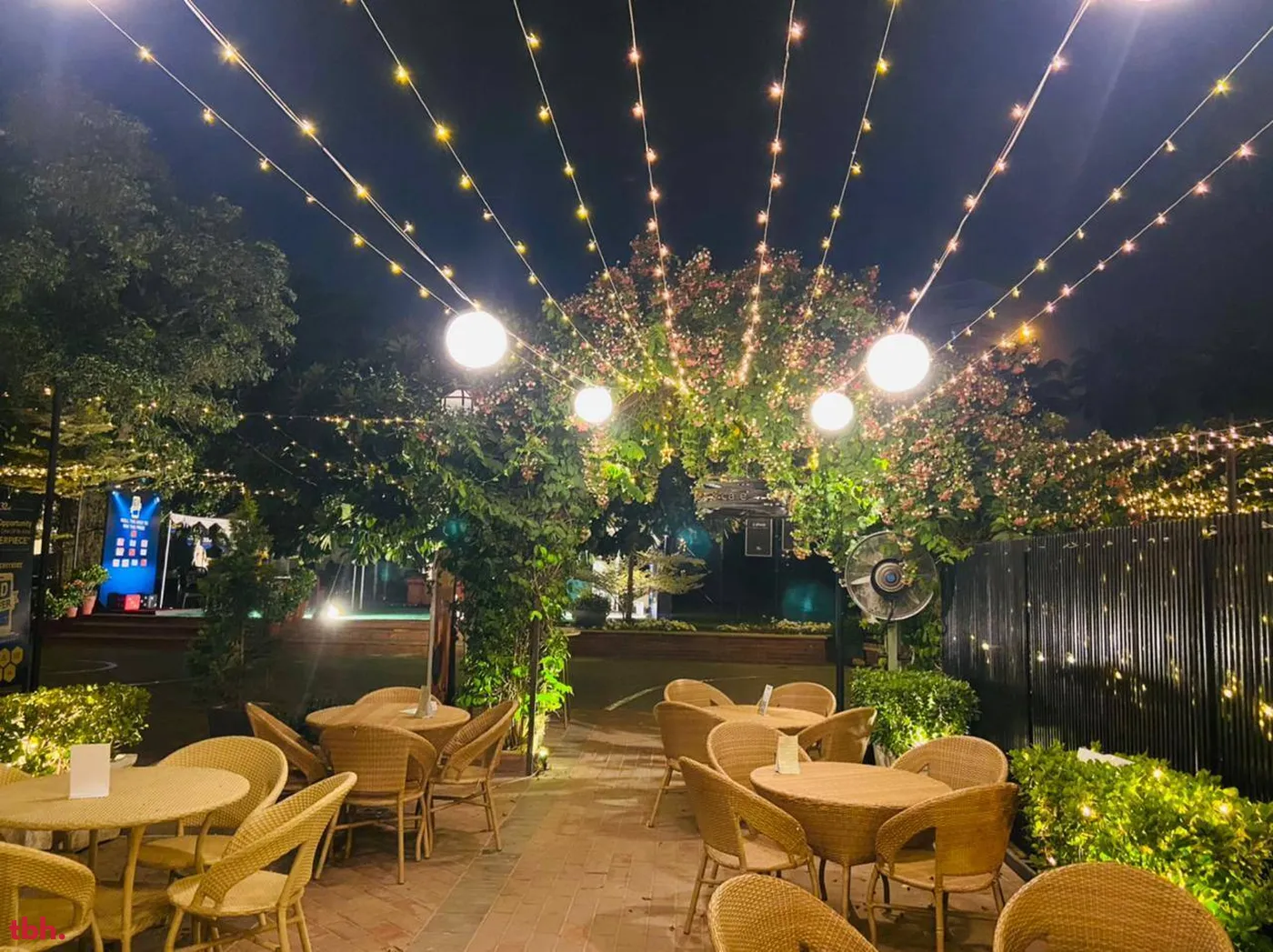 Fifth Avenue Bakery & Cafe Outlet Image