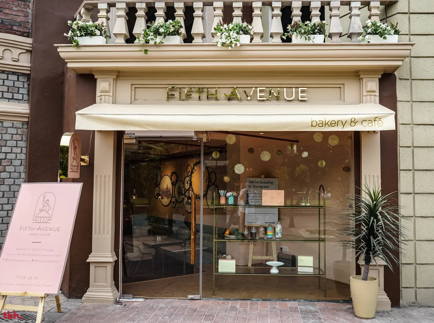 Fifth Avenue Bakery & Cafe Outlet Image