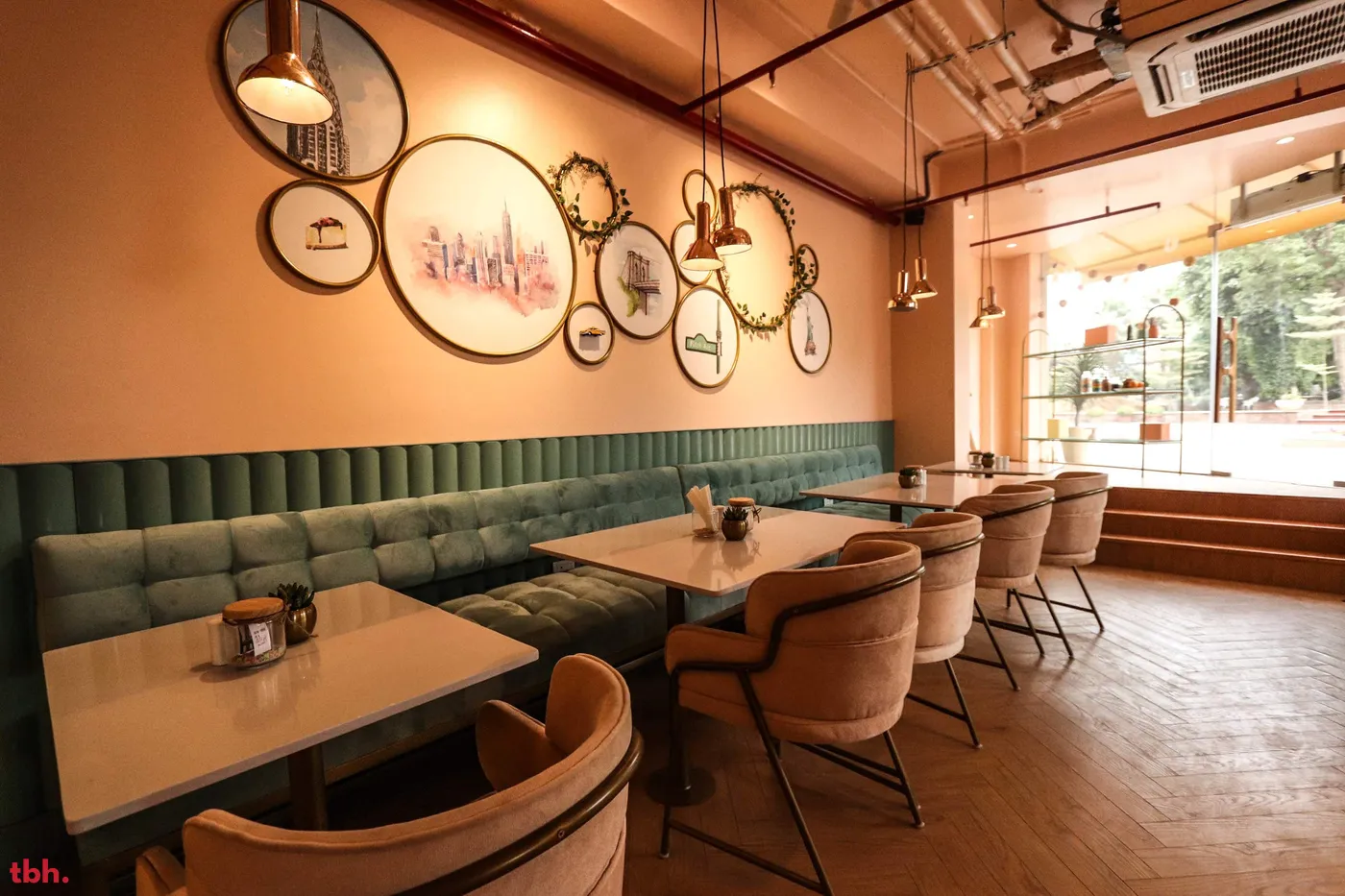 Fifth Avenue Bakery & Cafe outlet image