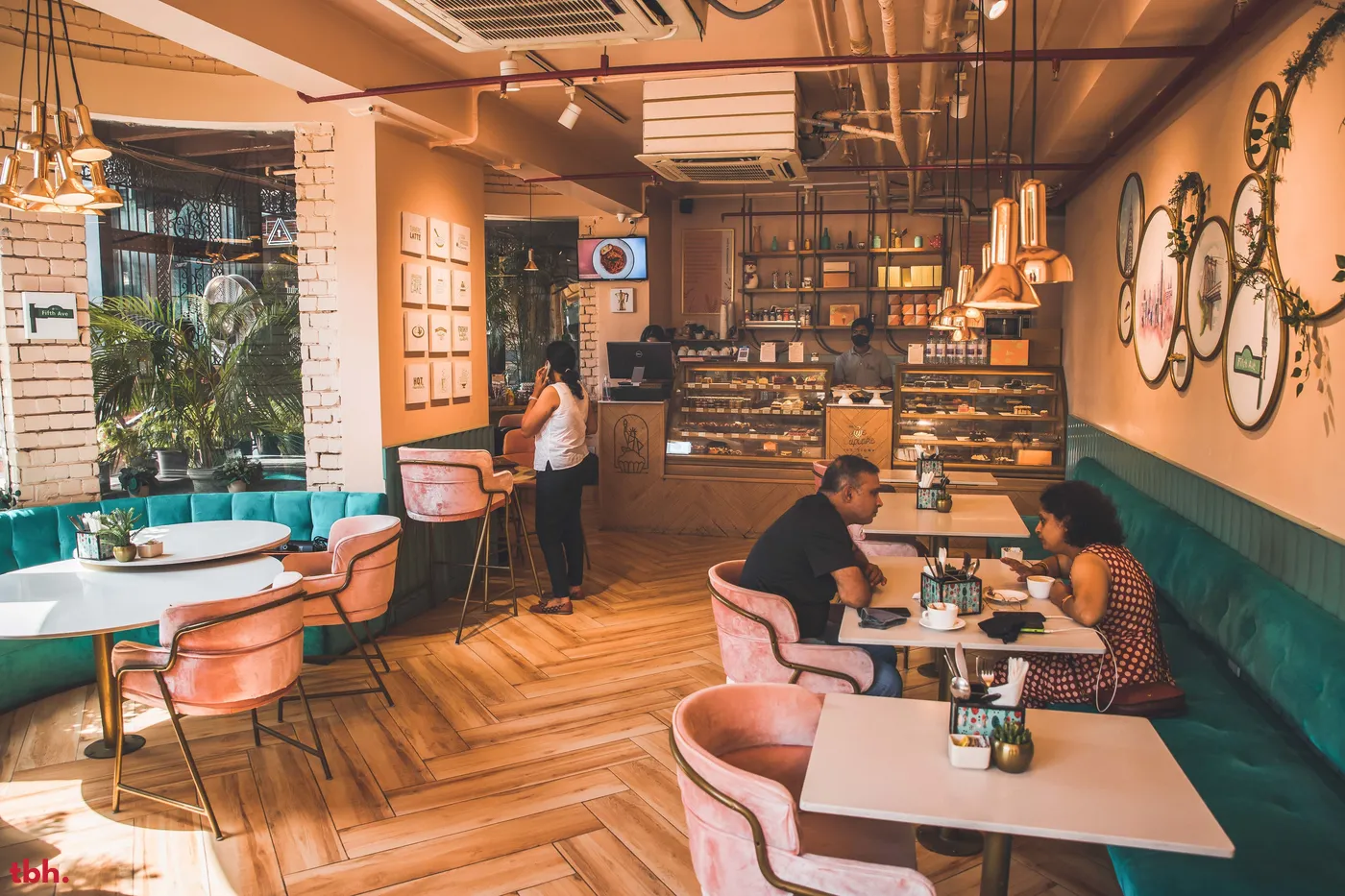 Fifth Avenue Bakery & Cafe Outlet Image
