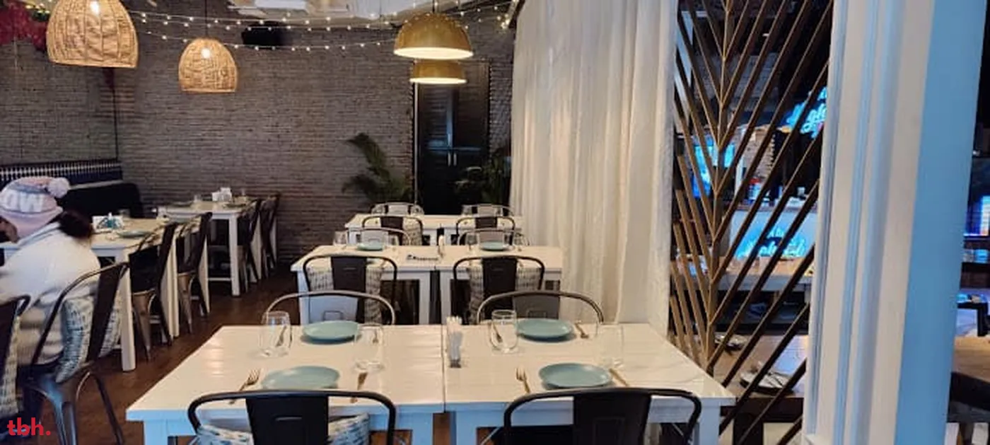 Cafe Mez Outlet Image