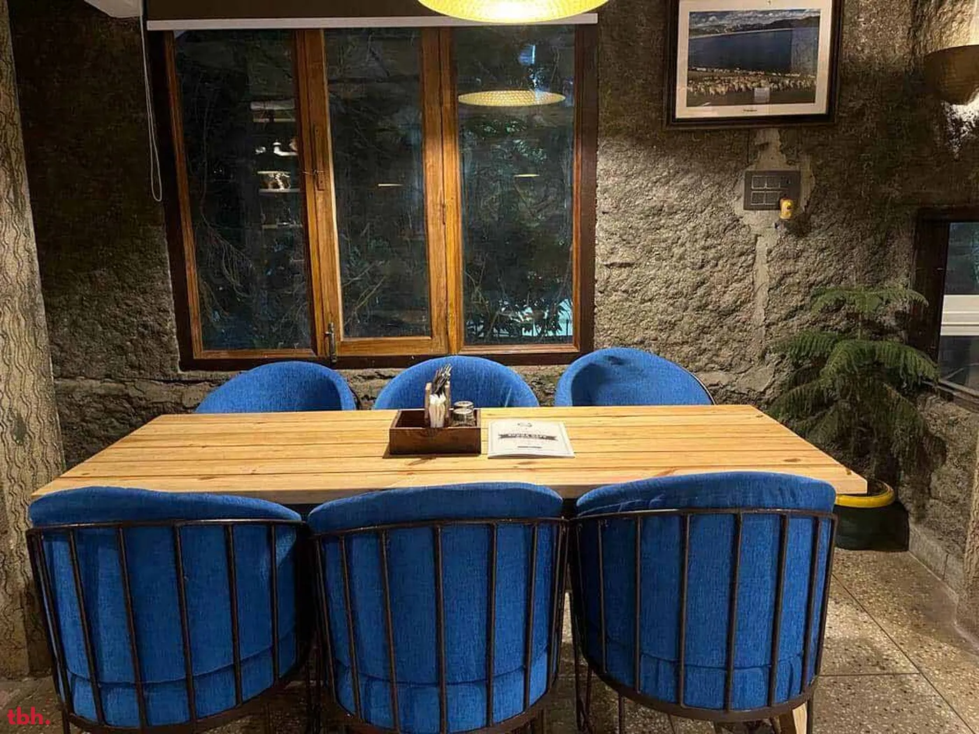 Kunga Cafe & Restaurant Outlet Image