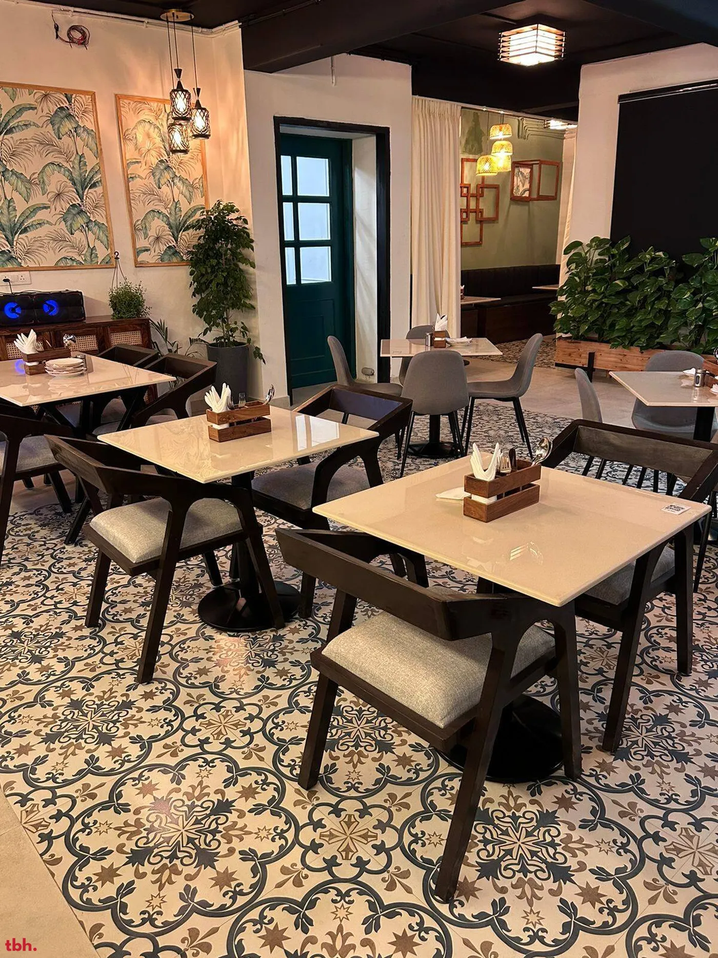 Hitchin Outlet Image