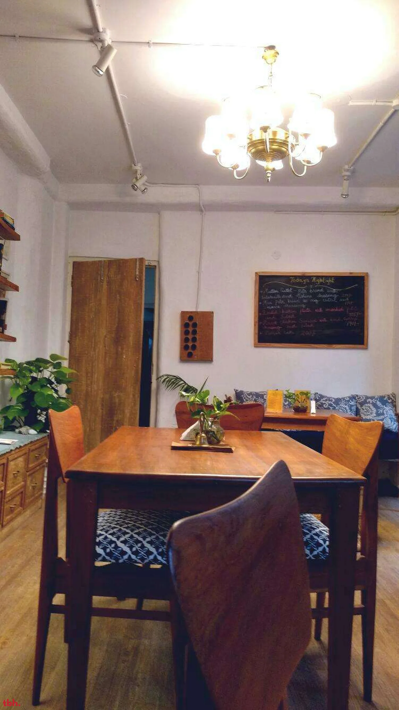 The Tea Room From Blossom Kochhar Outlet Image