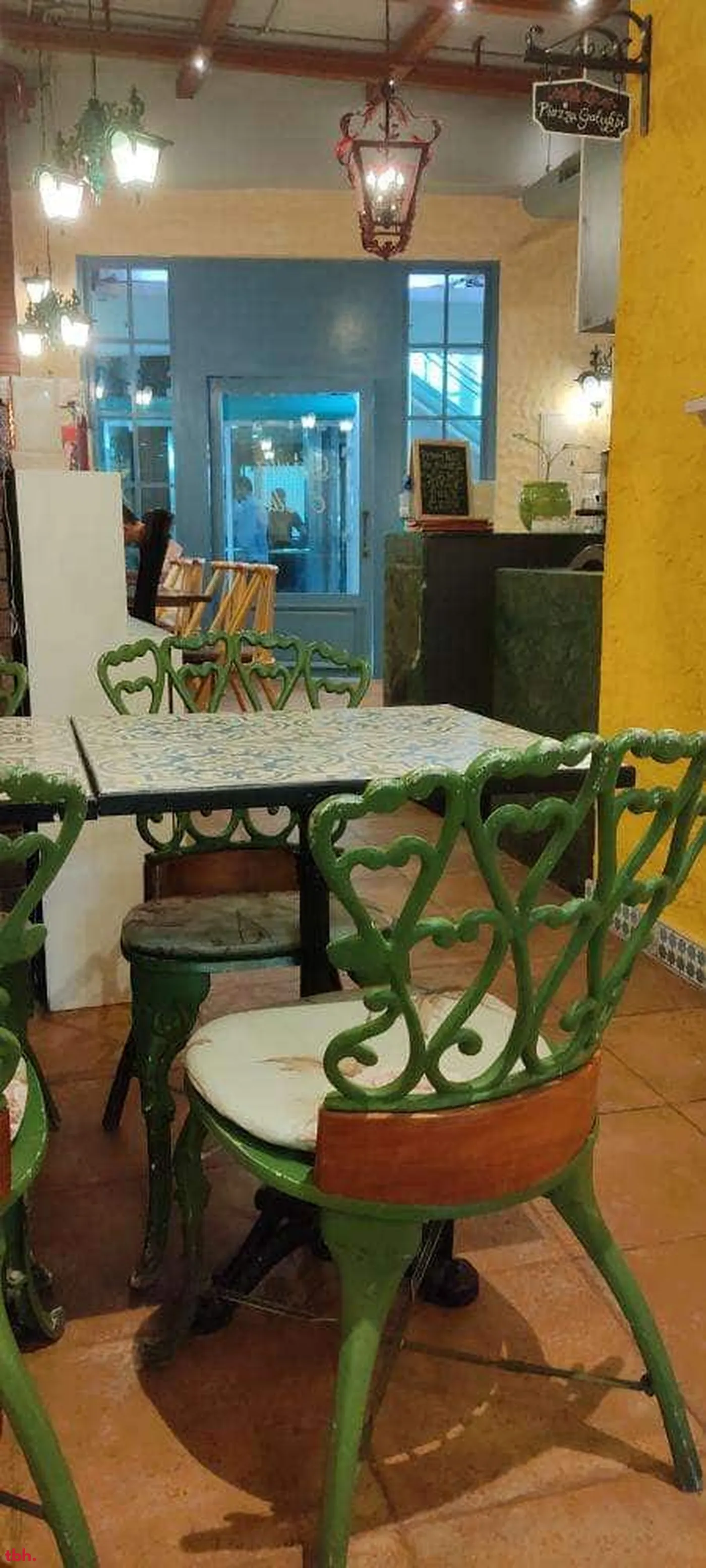 Brick N Bean Café Kitchen Outlet Image