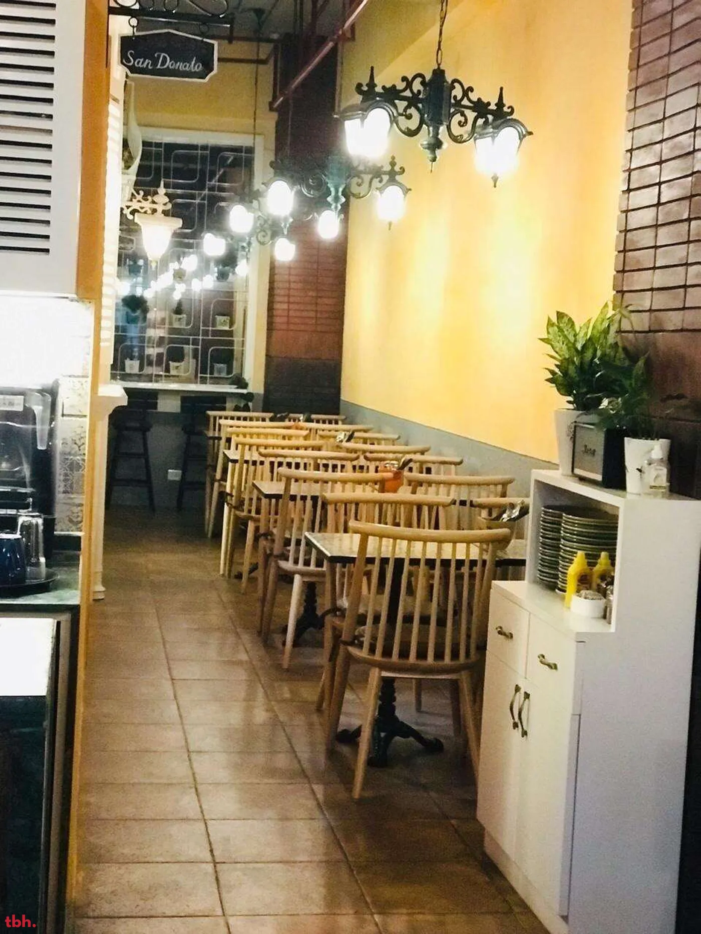 Brick N Bean Café Kitchen Outlet Image