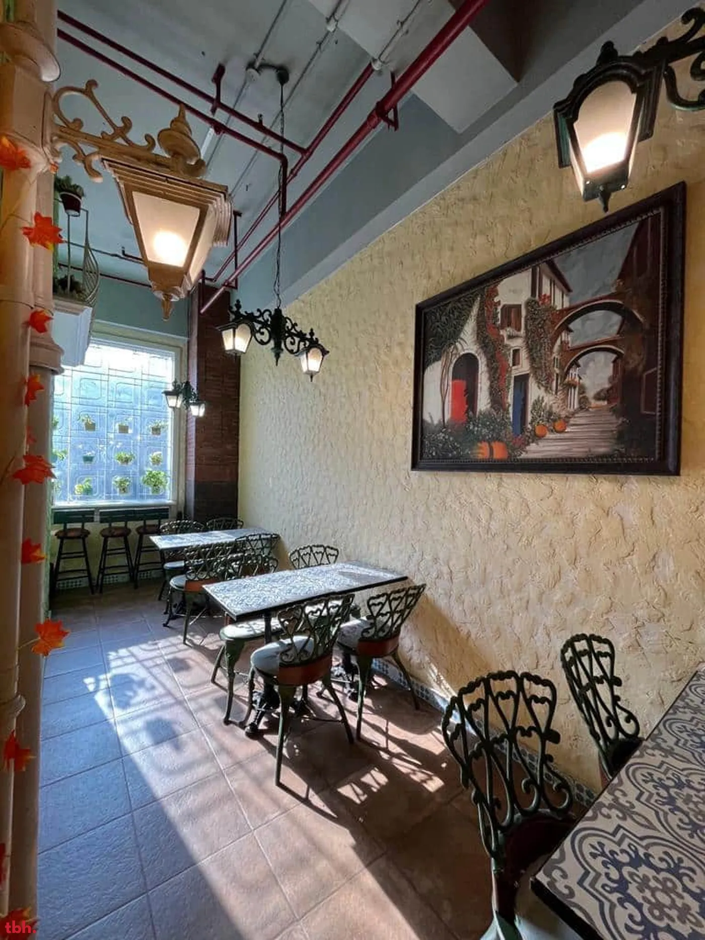 Brick N Bean Café Kitchen Outlet Image