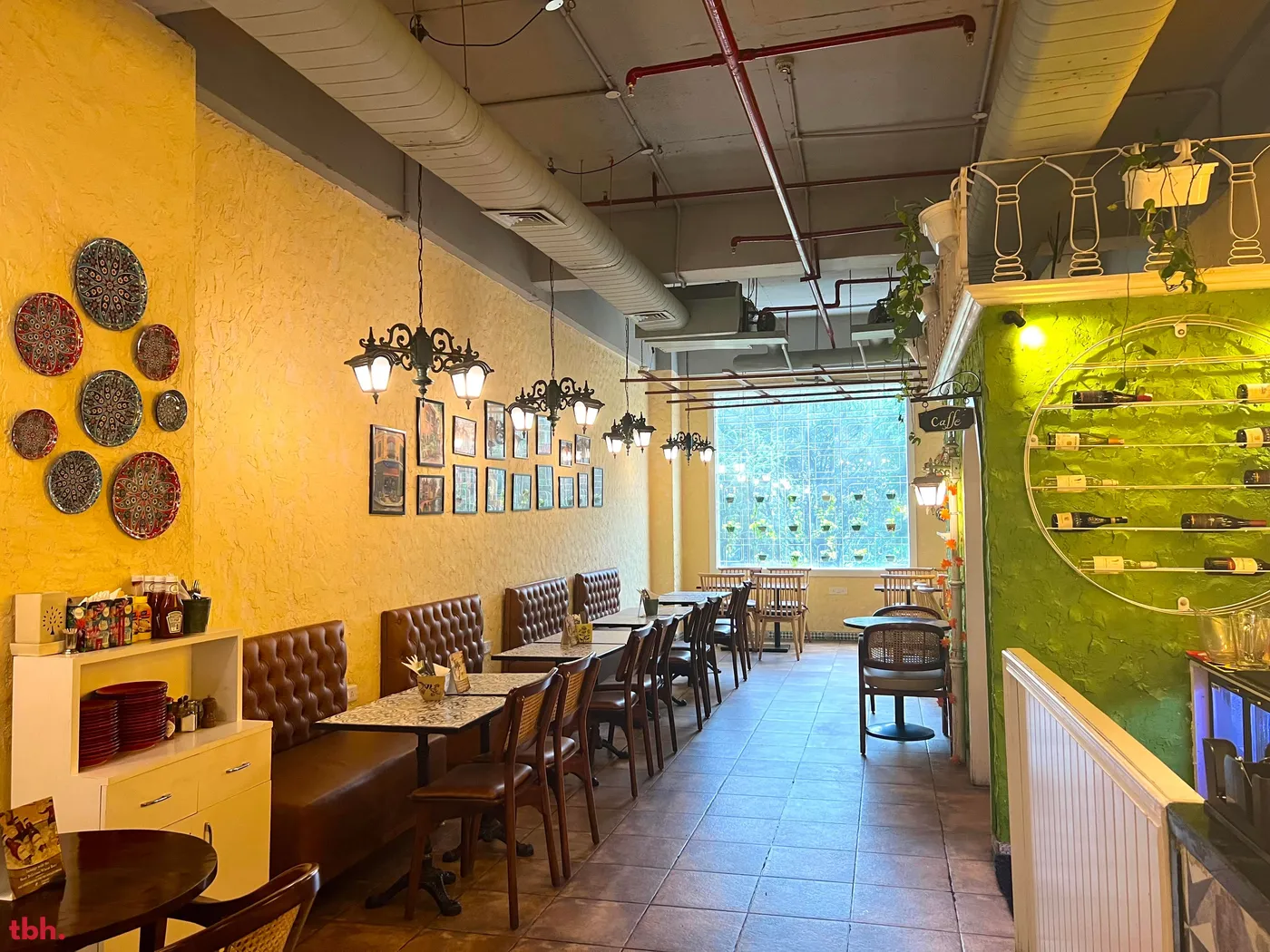 Brick N Bean Café Kitchen outlet image
