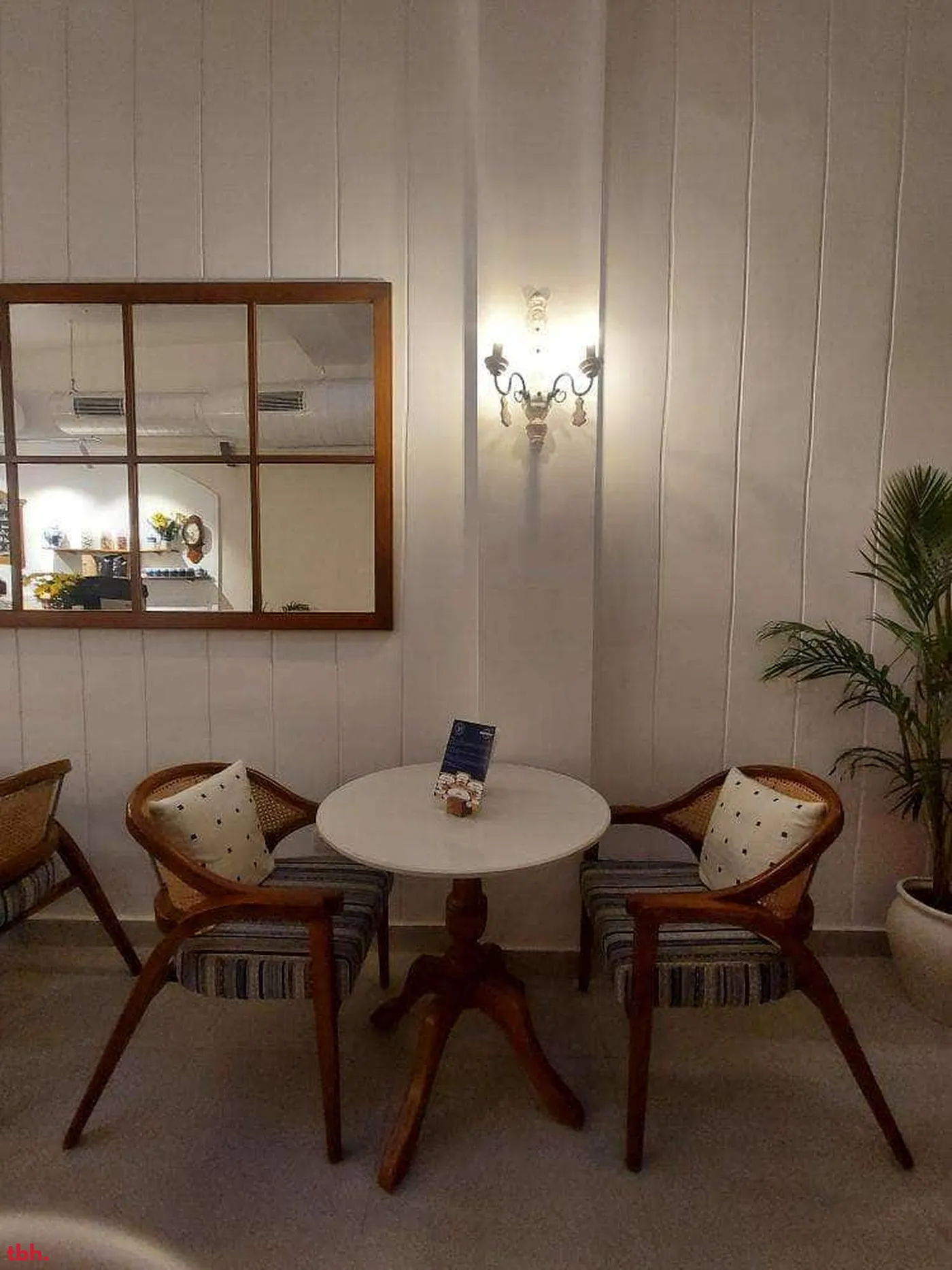 Bombay Club Outlet Image