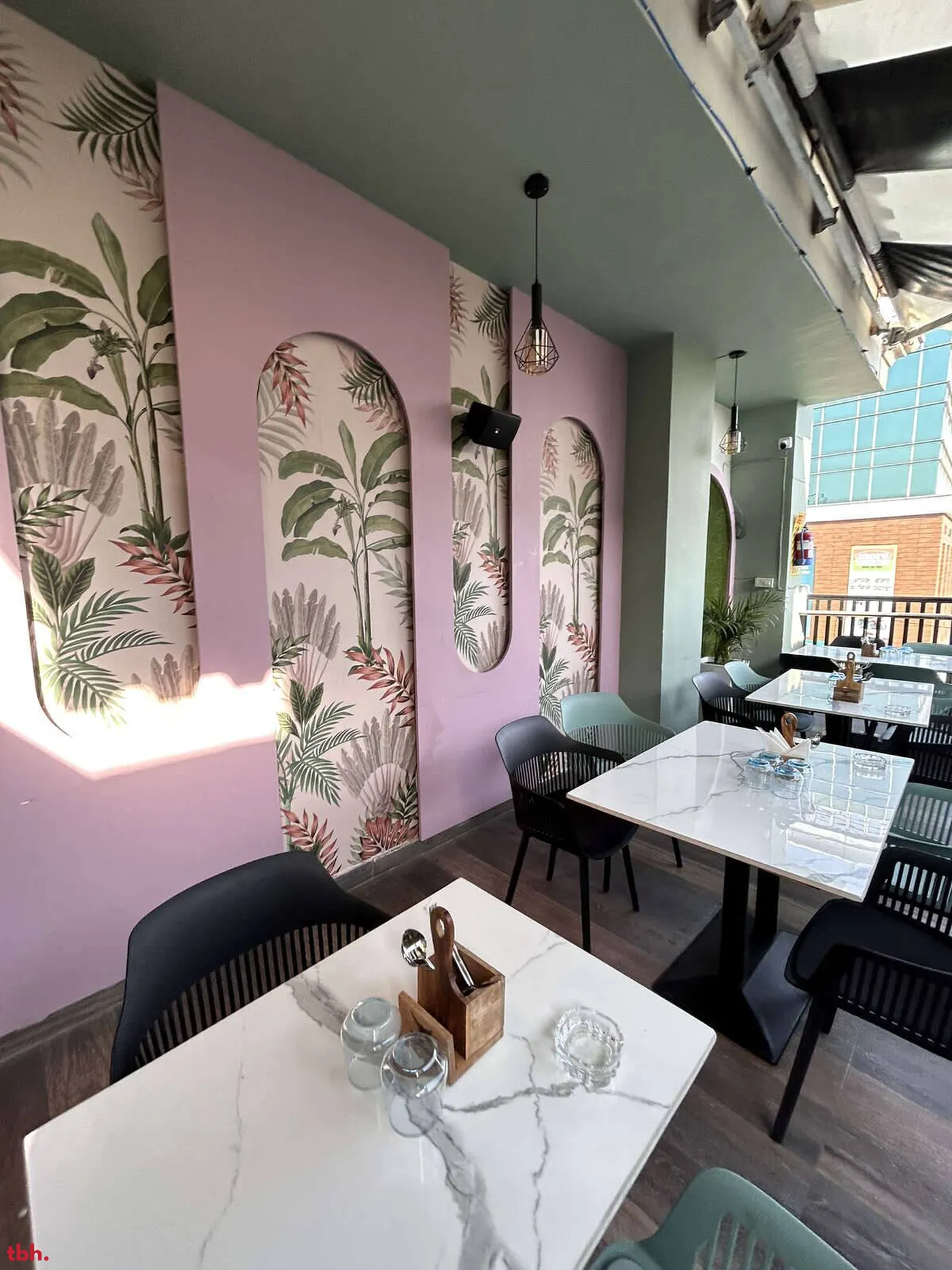 La Freya Cafe & Restaurant Outlet Image