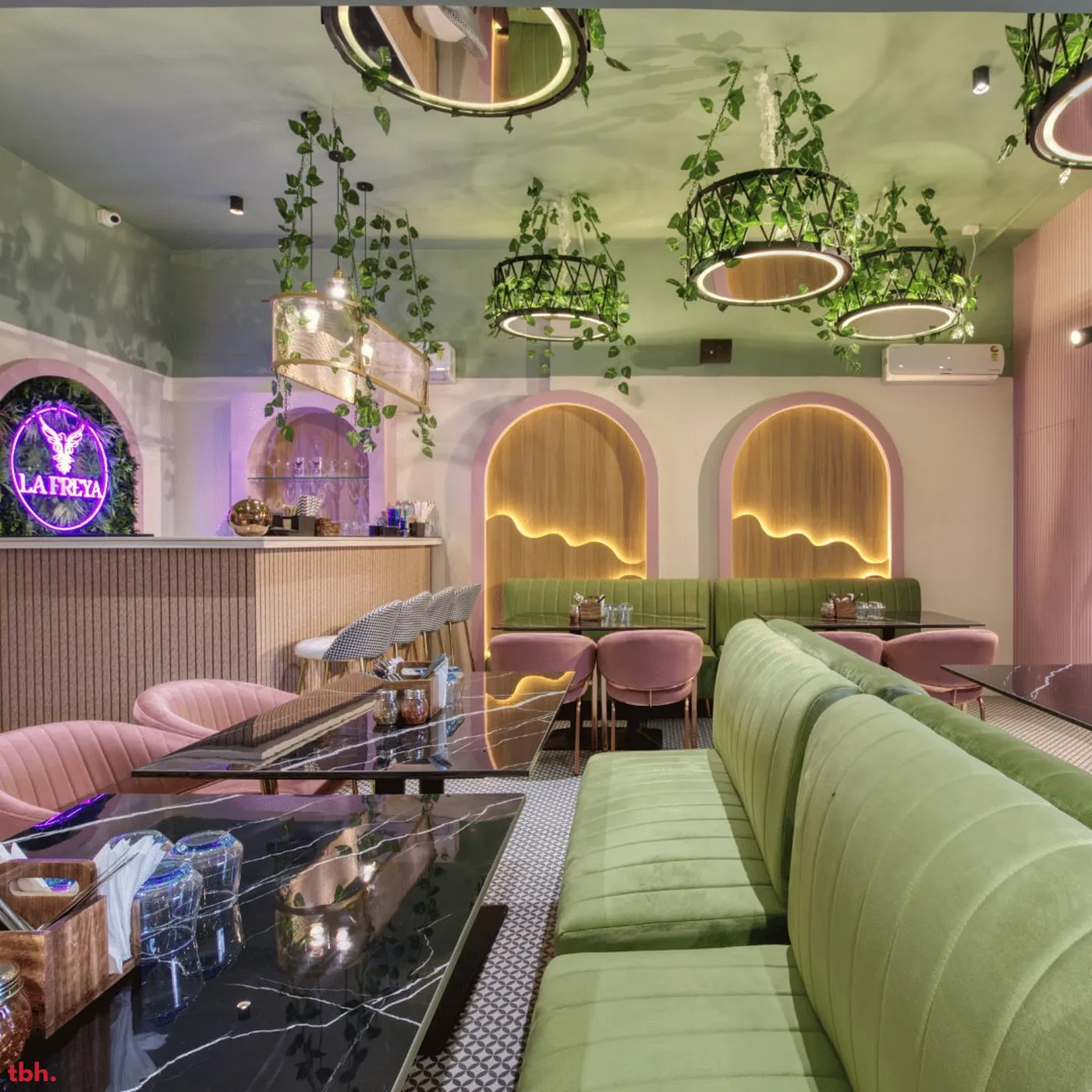 La Freya Cafe & Restaurant outlet image