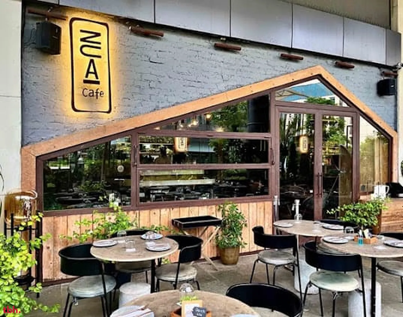 Nua Cafe outlet image