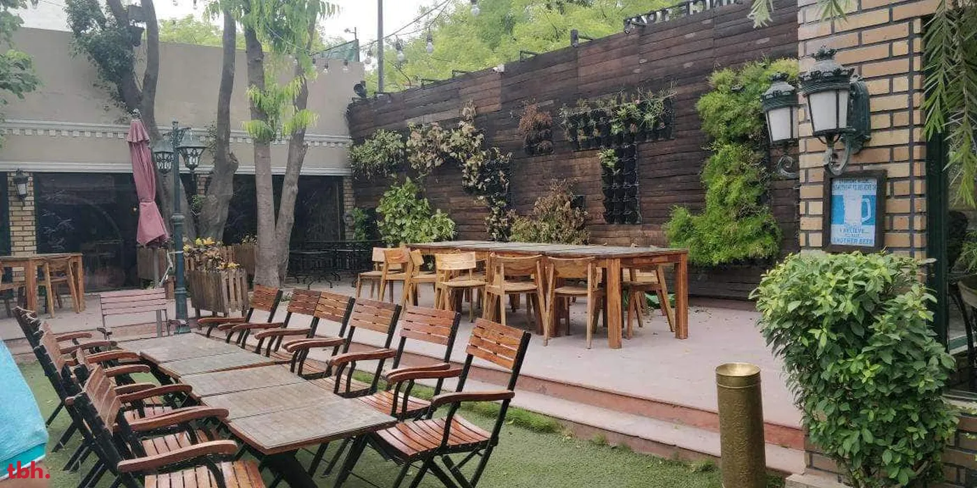 Rustique Outlet Image