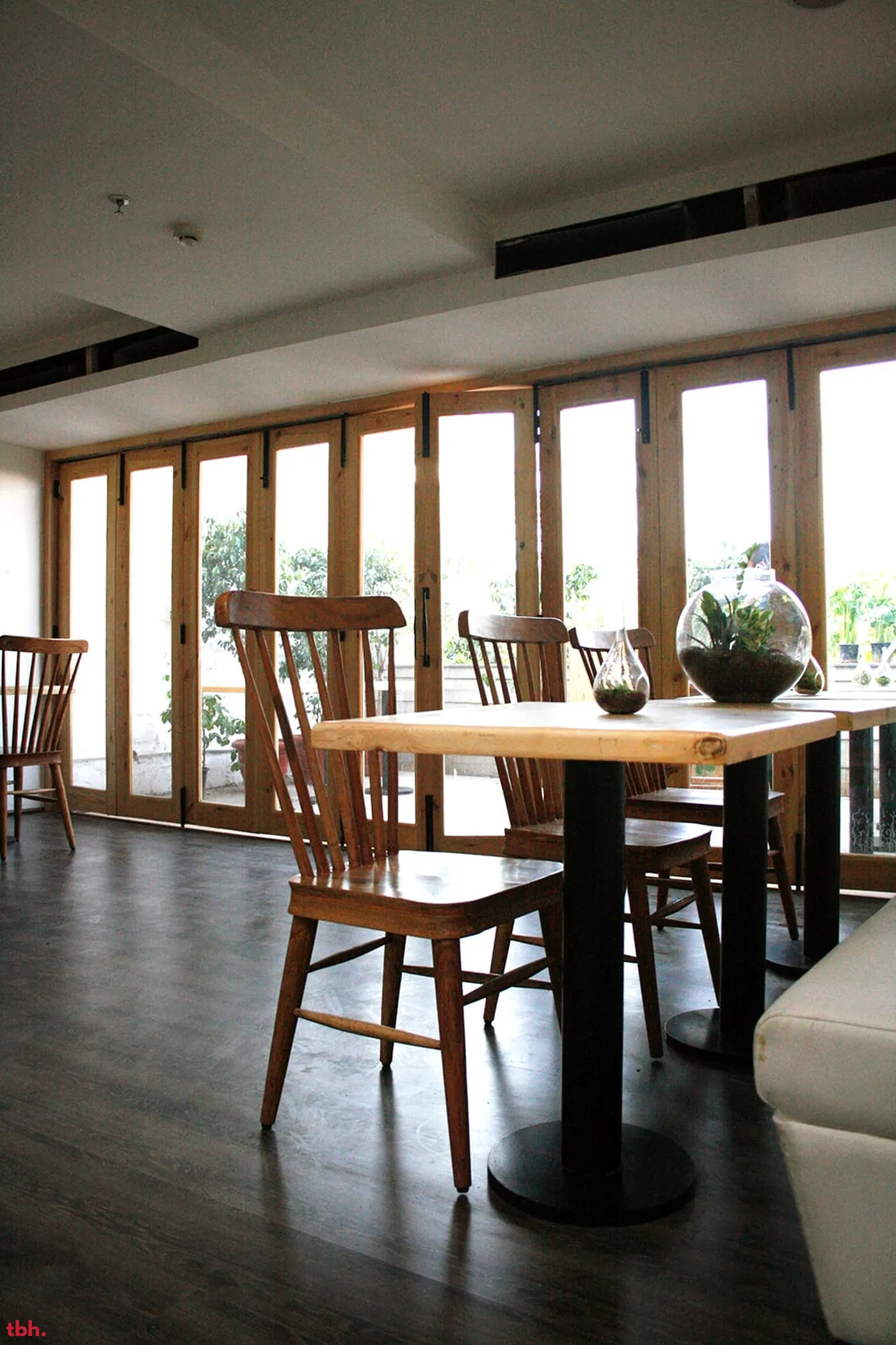 Perch Wine & Coffee Bar Outlet Image