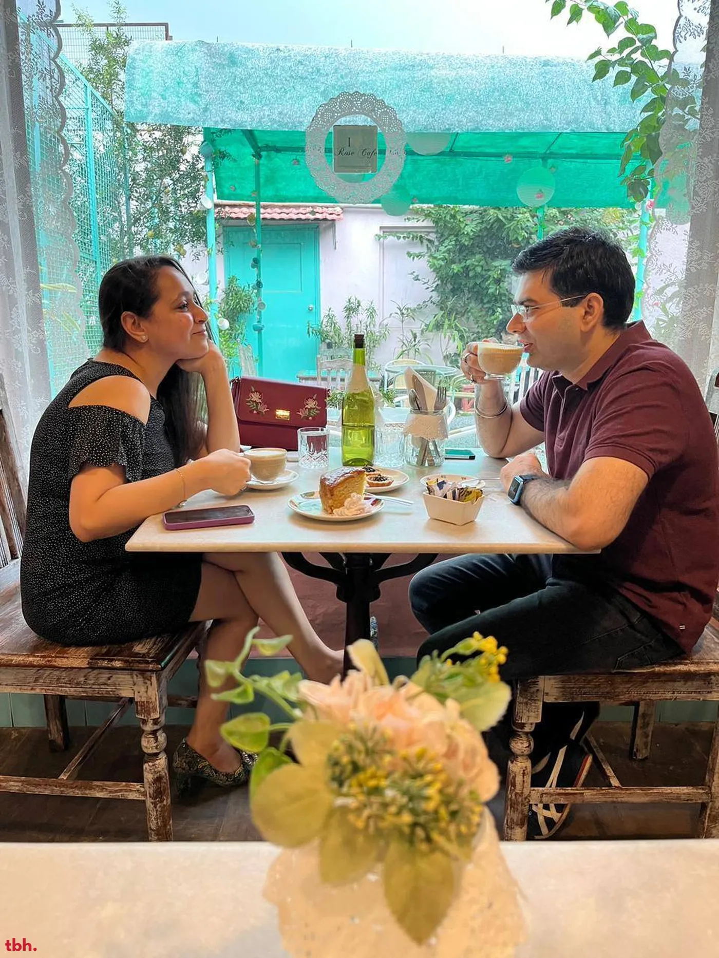 Rose Cafe Outlet Image