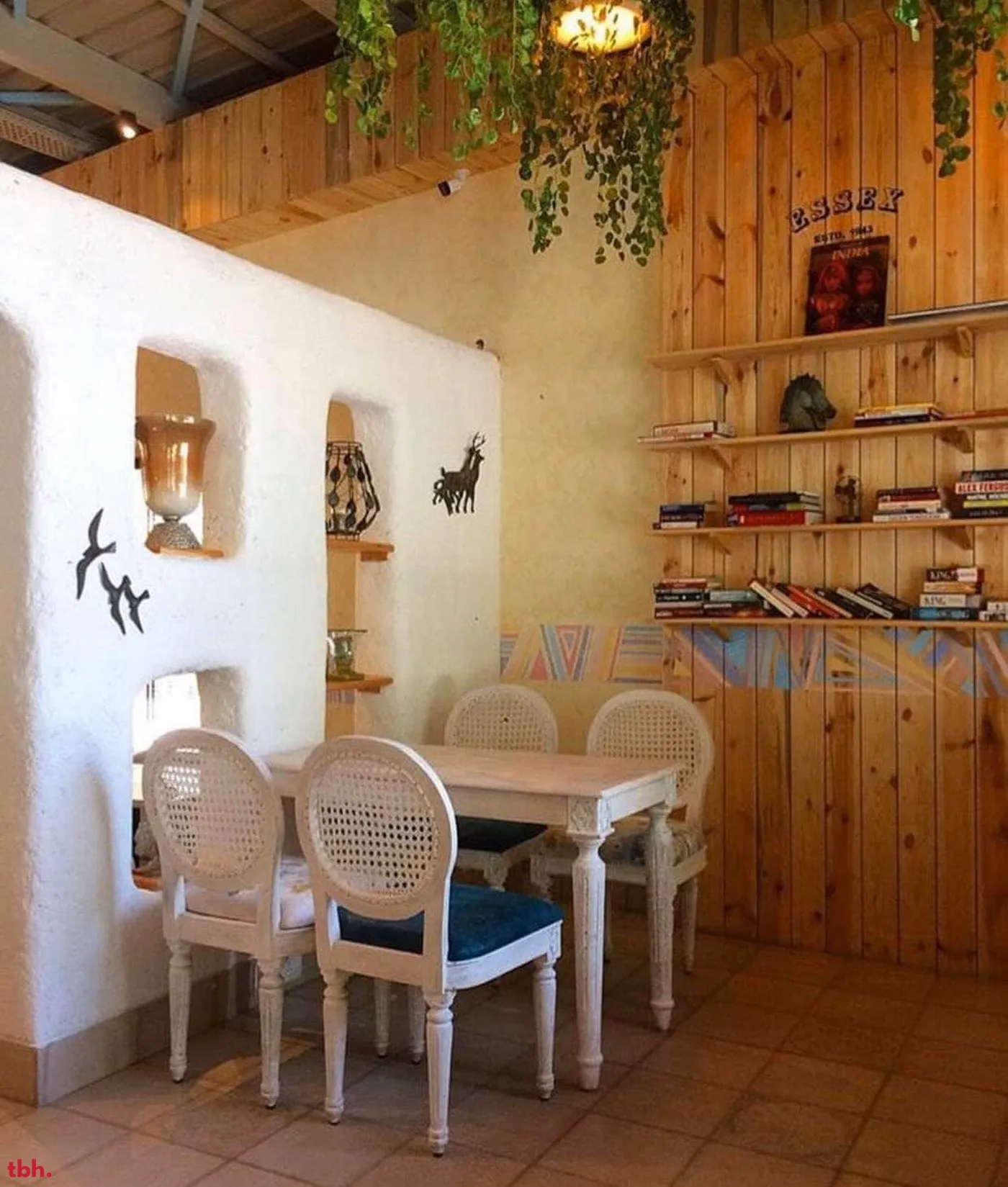 Cafe Tesu Outlet Image