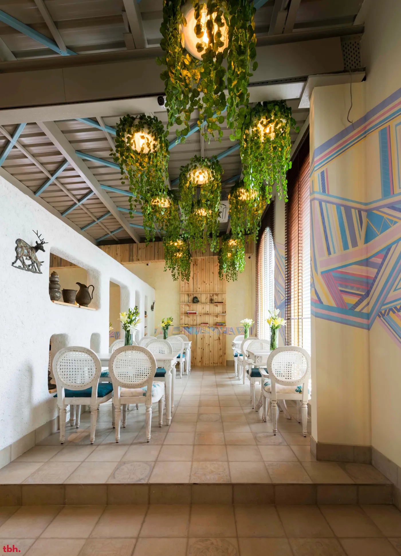 Cafe Tesu Outlet Image