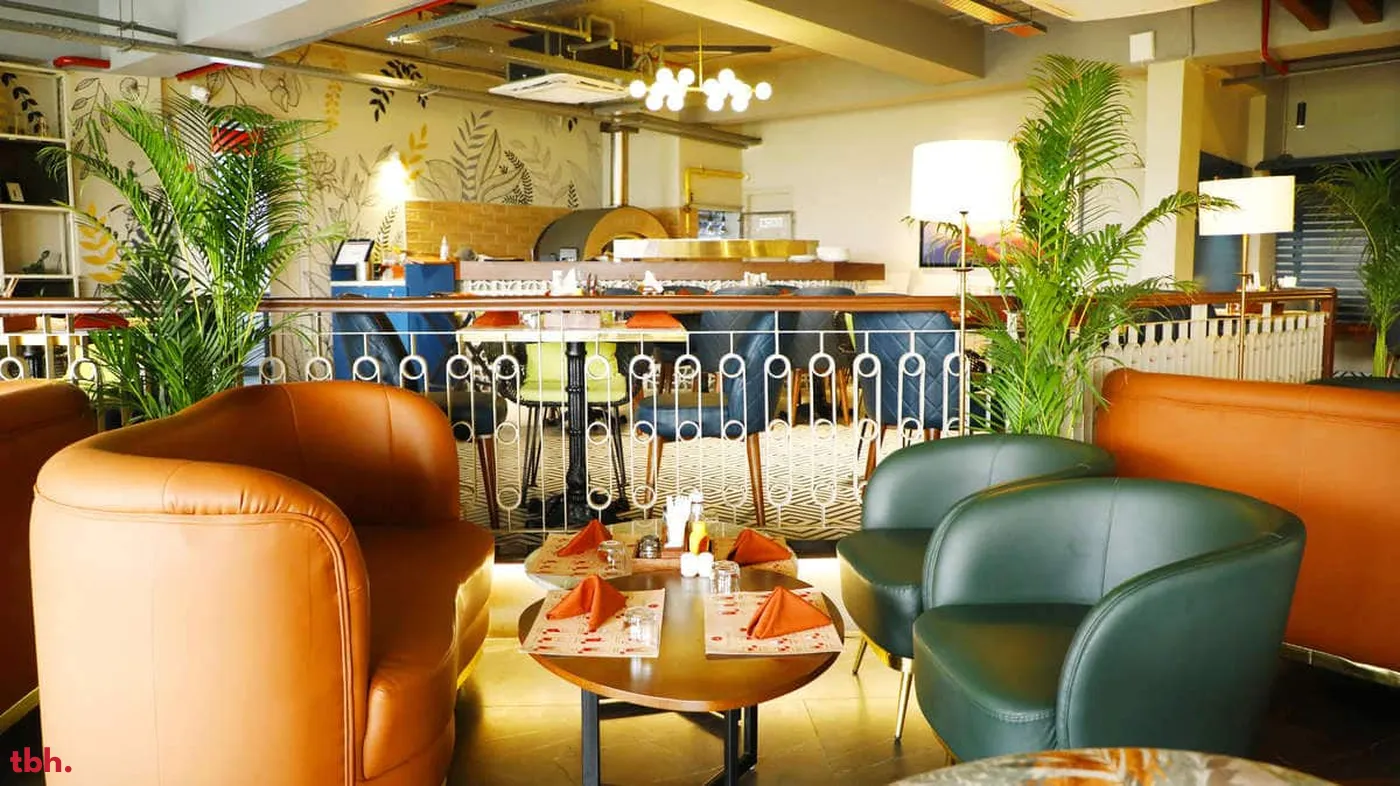 Cafe De'Lan Outlet Image