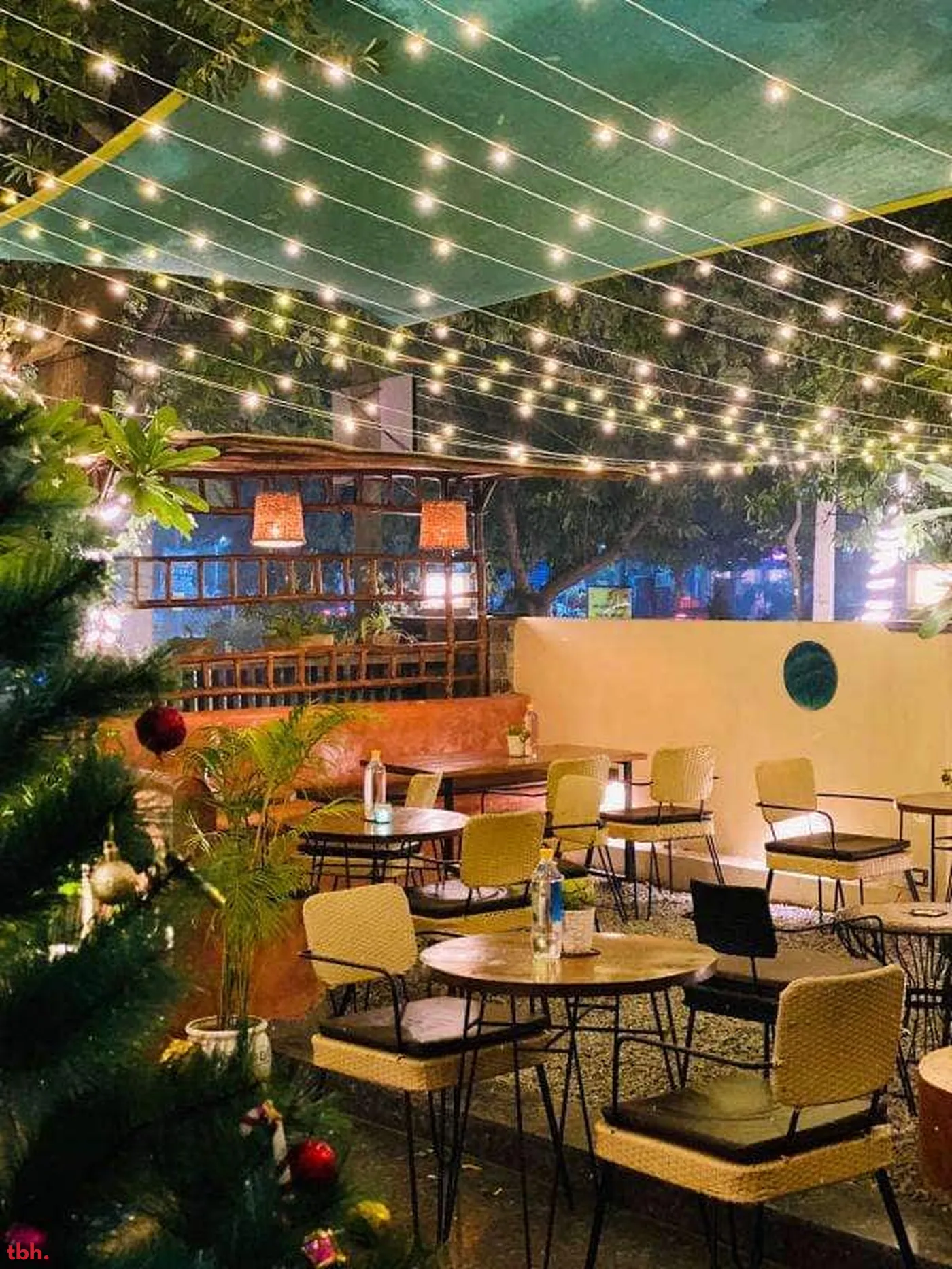 Cafe Aurika Outlet Image