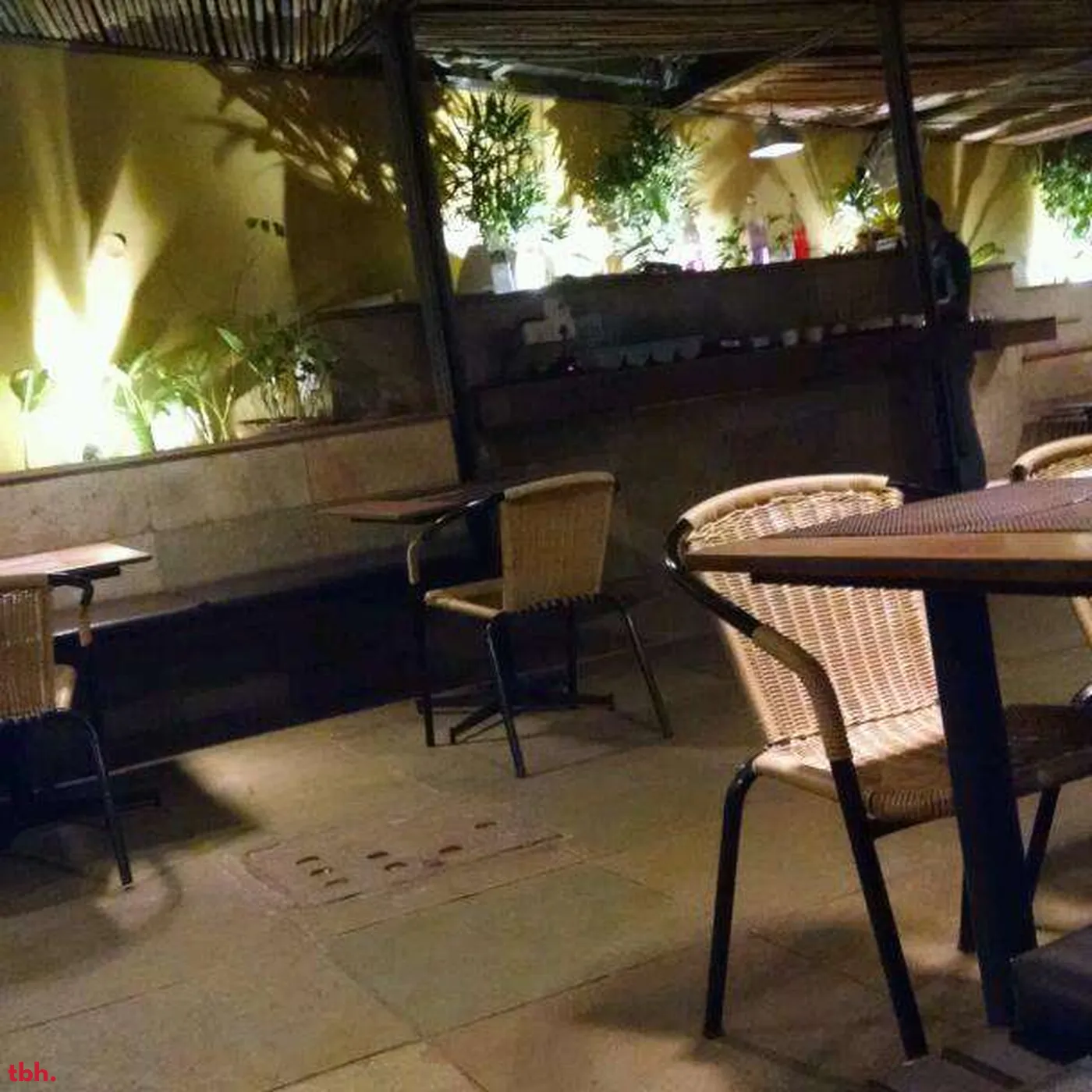 Cafe Lota Outlet Image