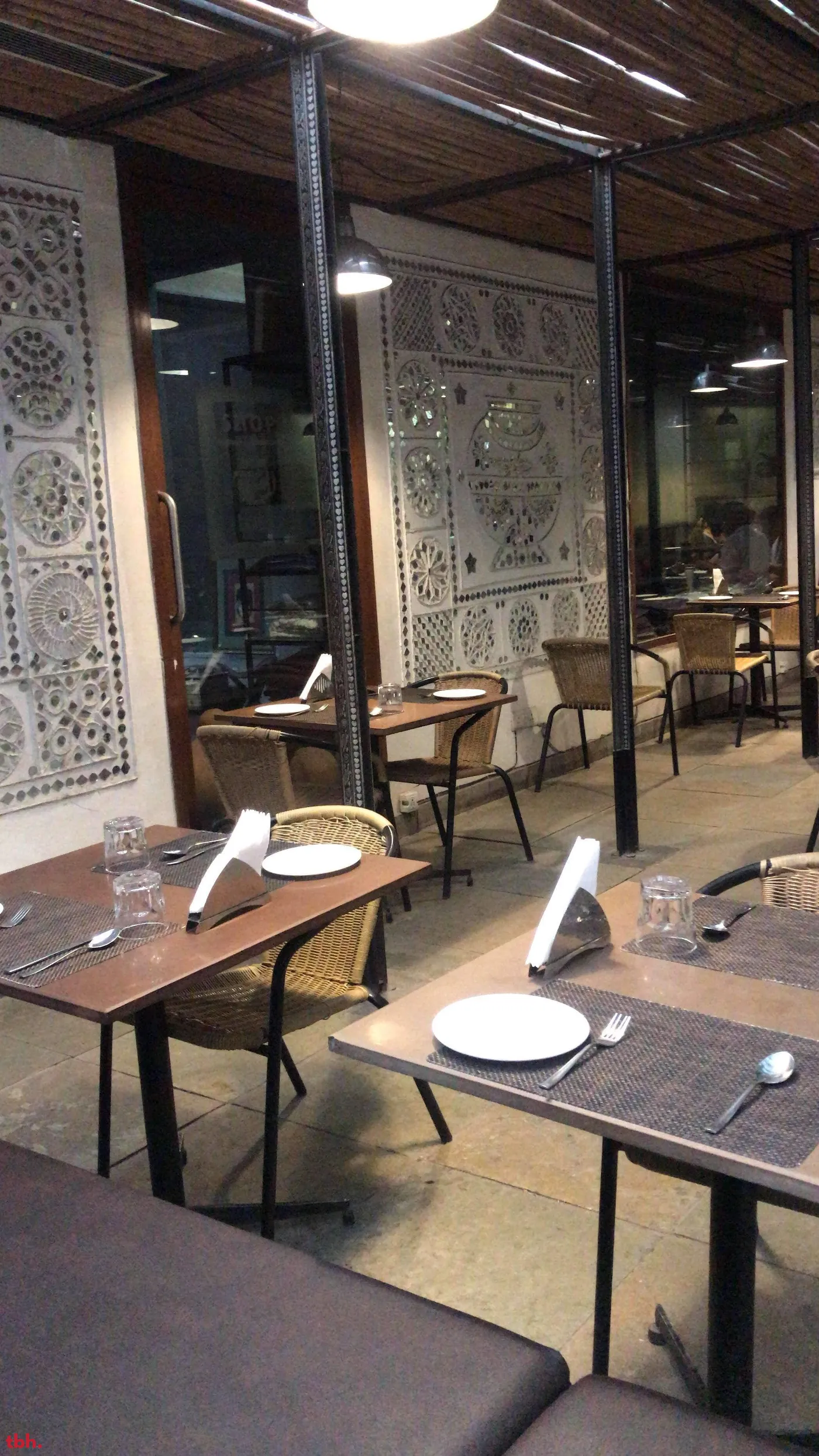 Cafe Lota Outlet Image