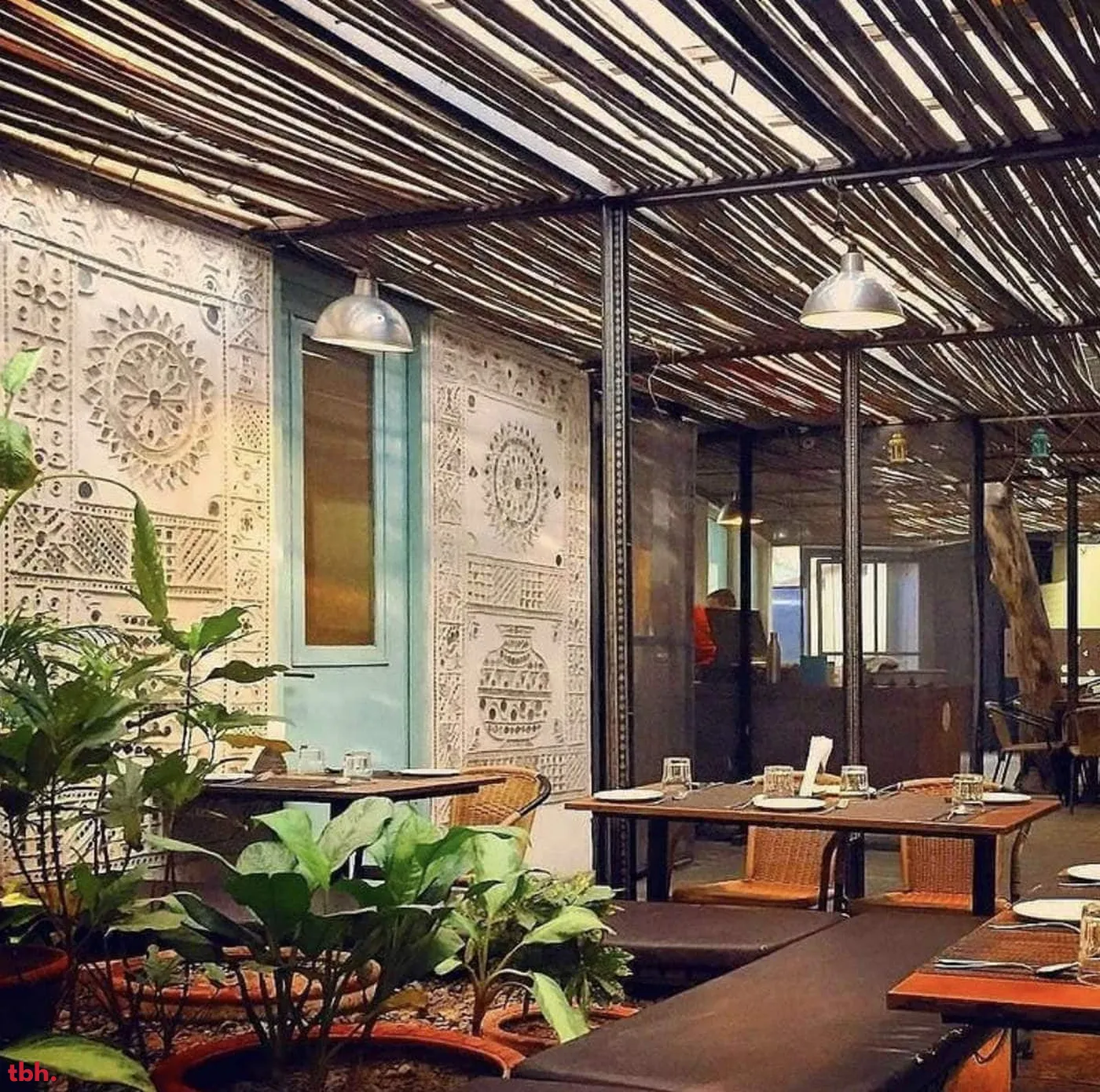 Cafe Lota Outlet Image