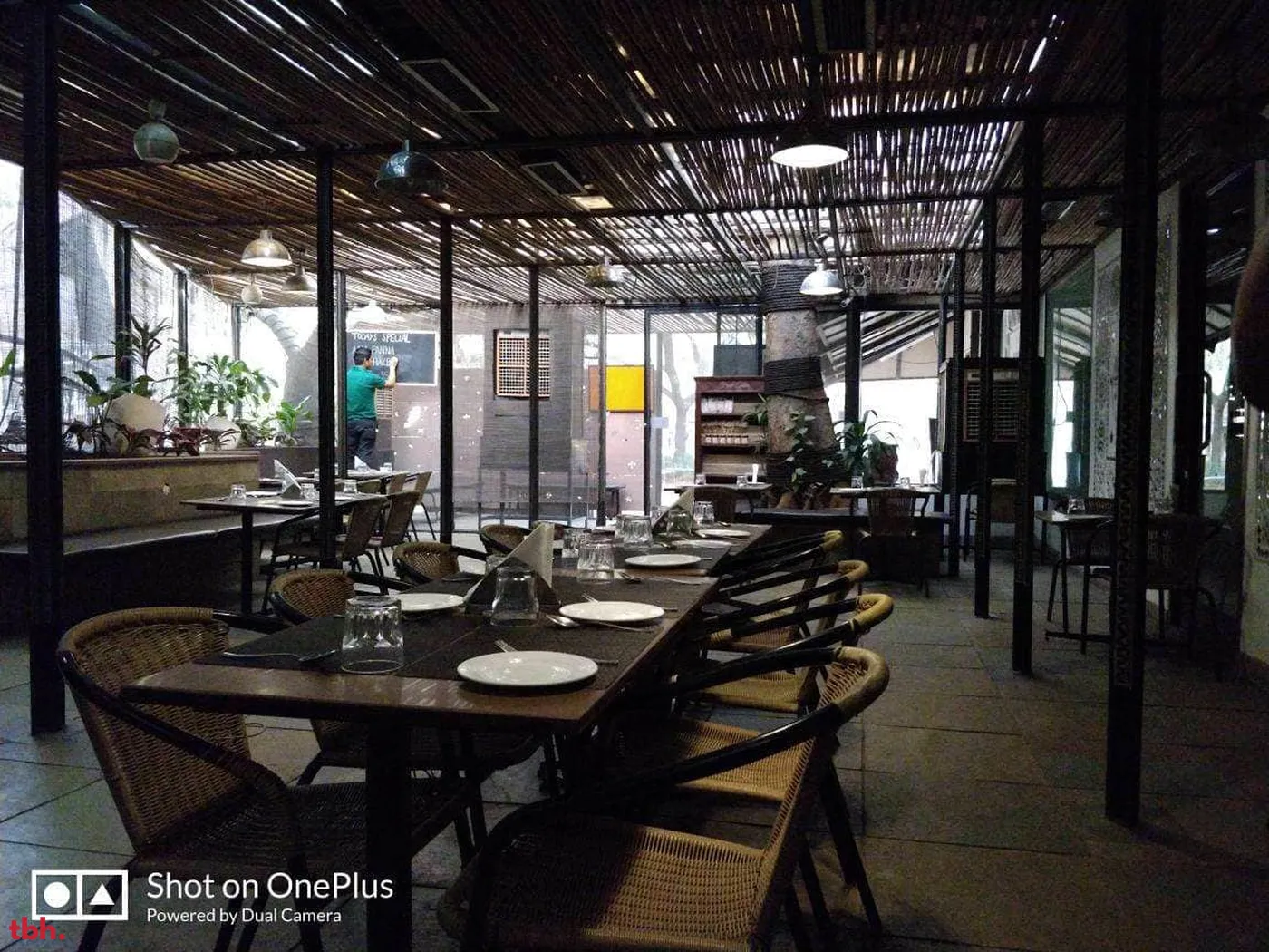 Cafe Lota Outlet Image