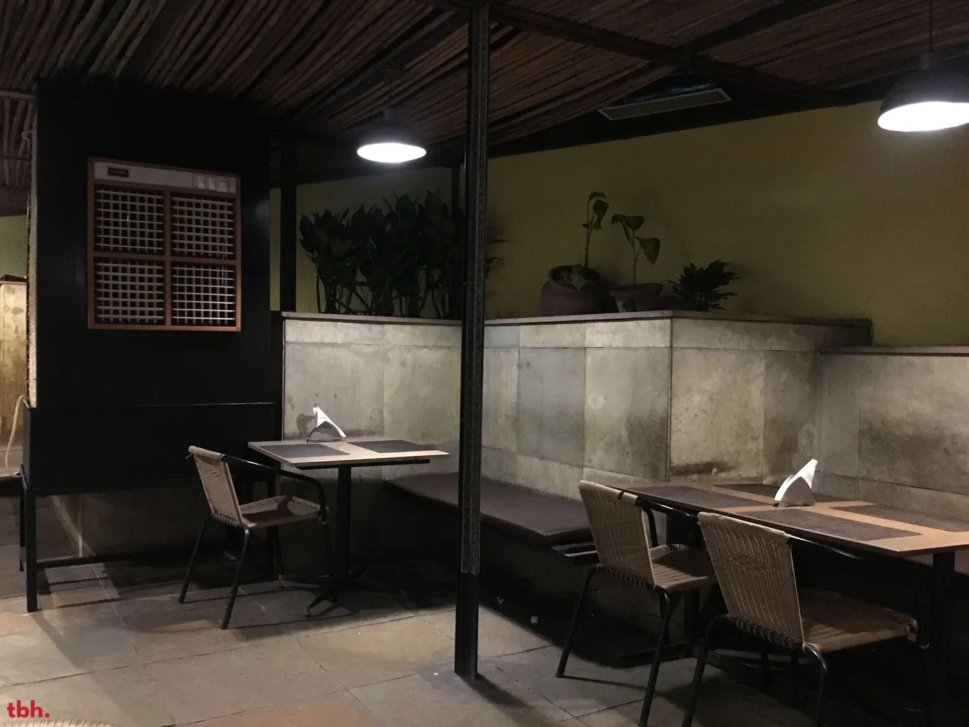 Cafe Lota Outlet Image