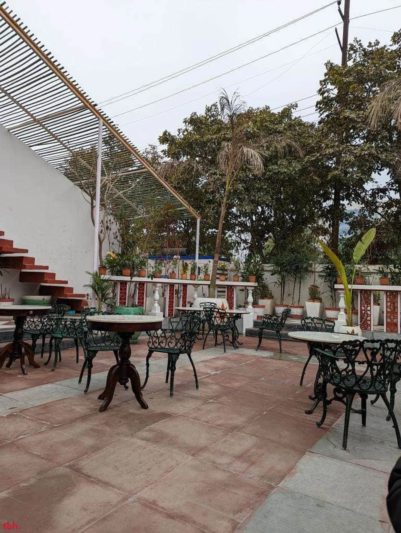 Roastery Coffee House Outlet Image