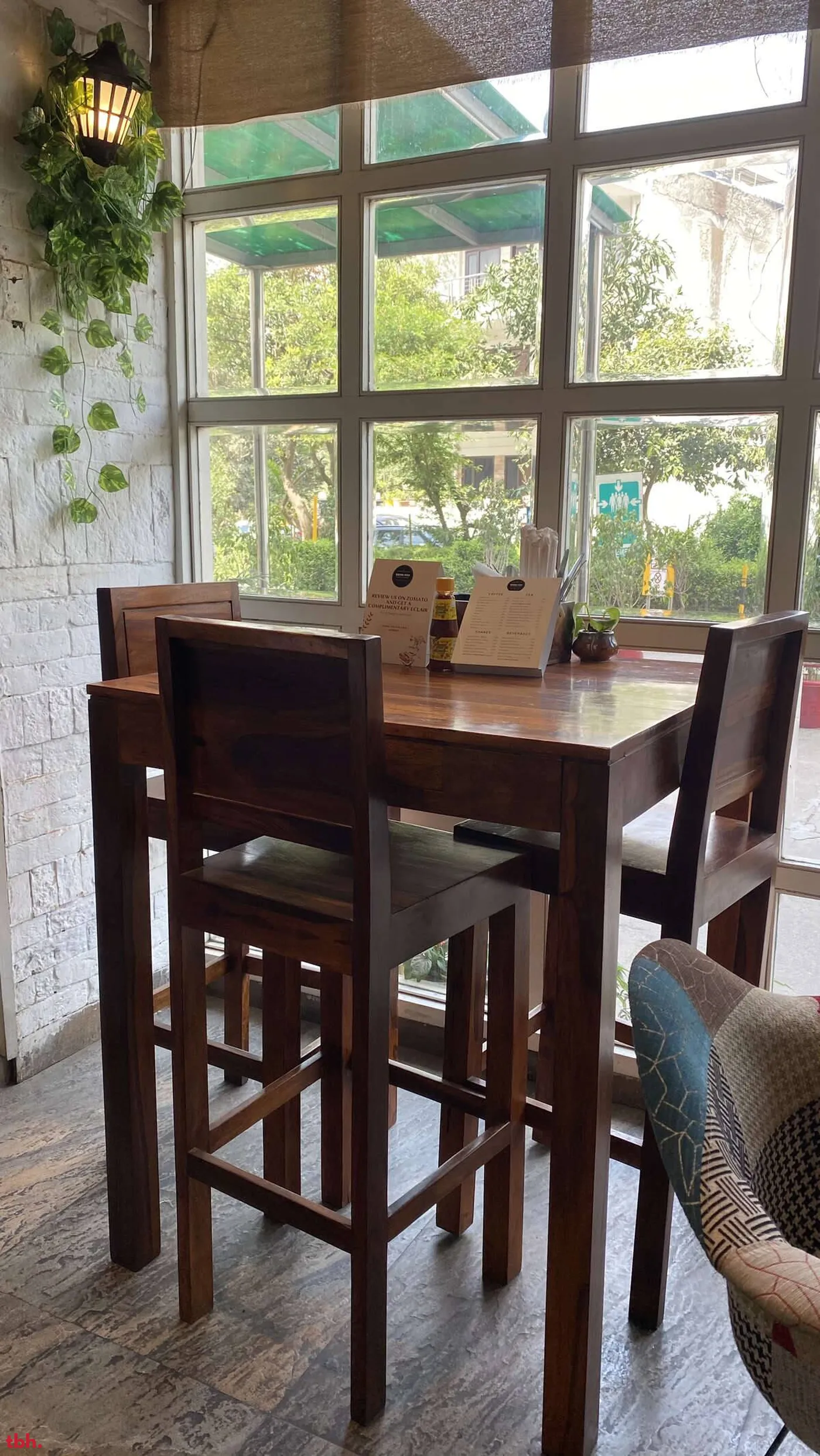 Just Be -Brownies & Eclairs Outlet Image