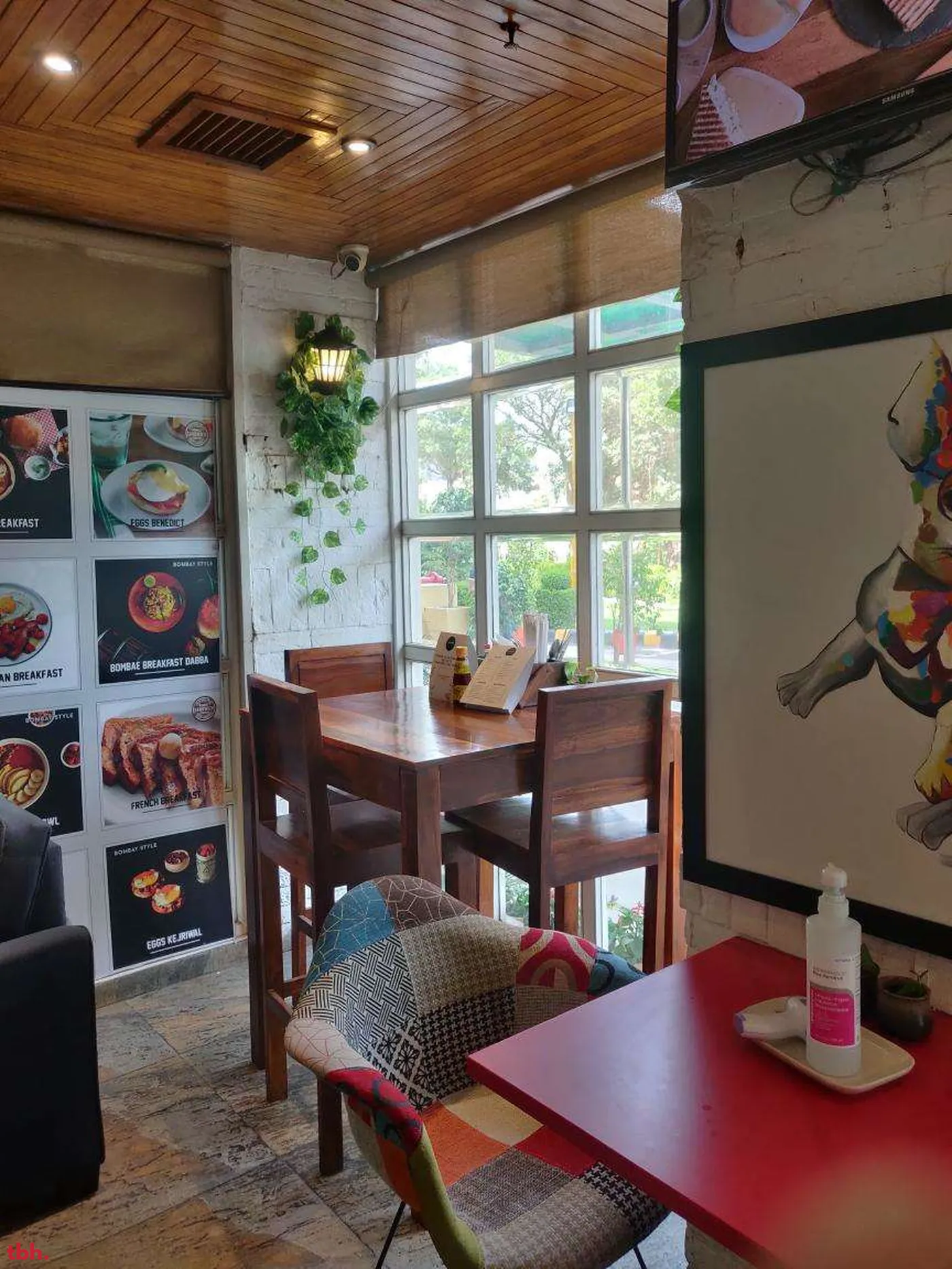 Just Be -Brownies & Eclairs Outlet Image