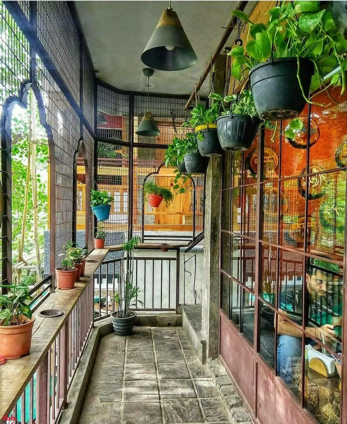 AMA Cafe Outlet Image