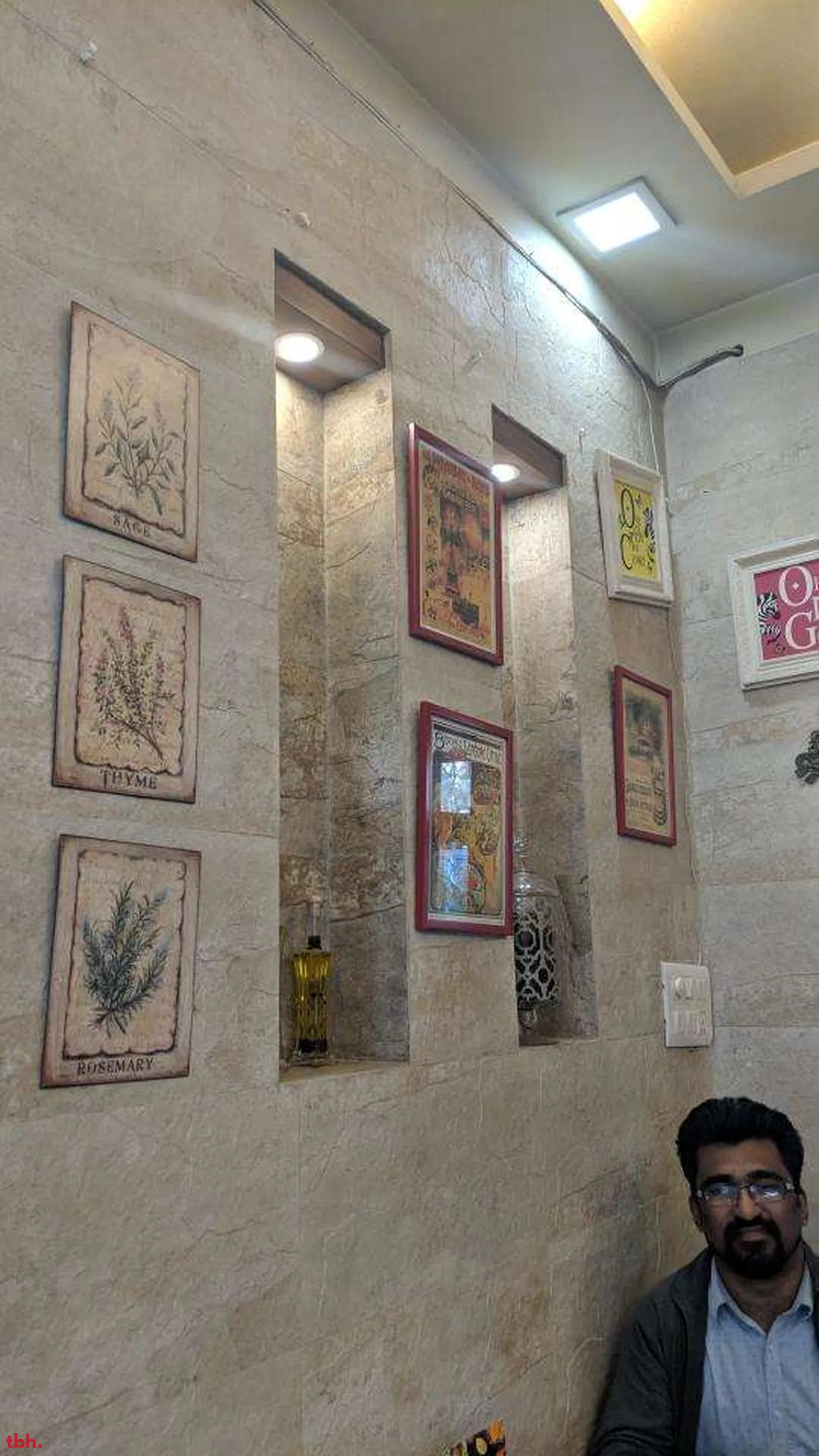 The Brown Box Outlet Image