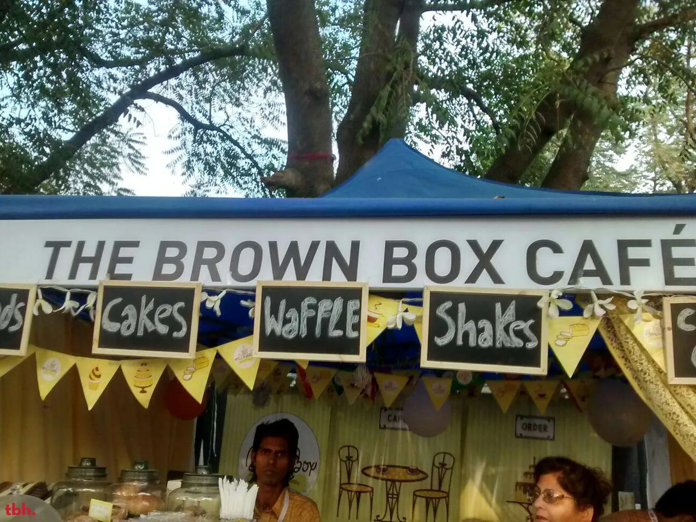 The Brown Box Outlet Image