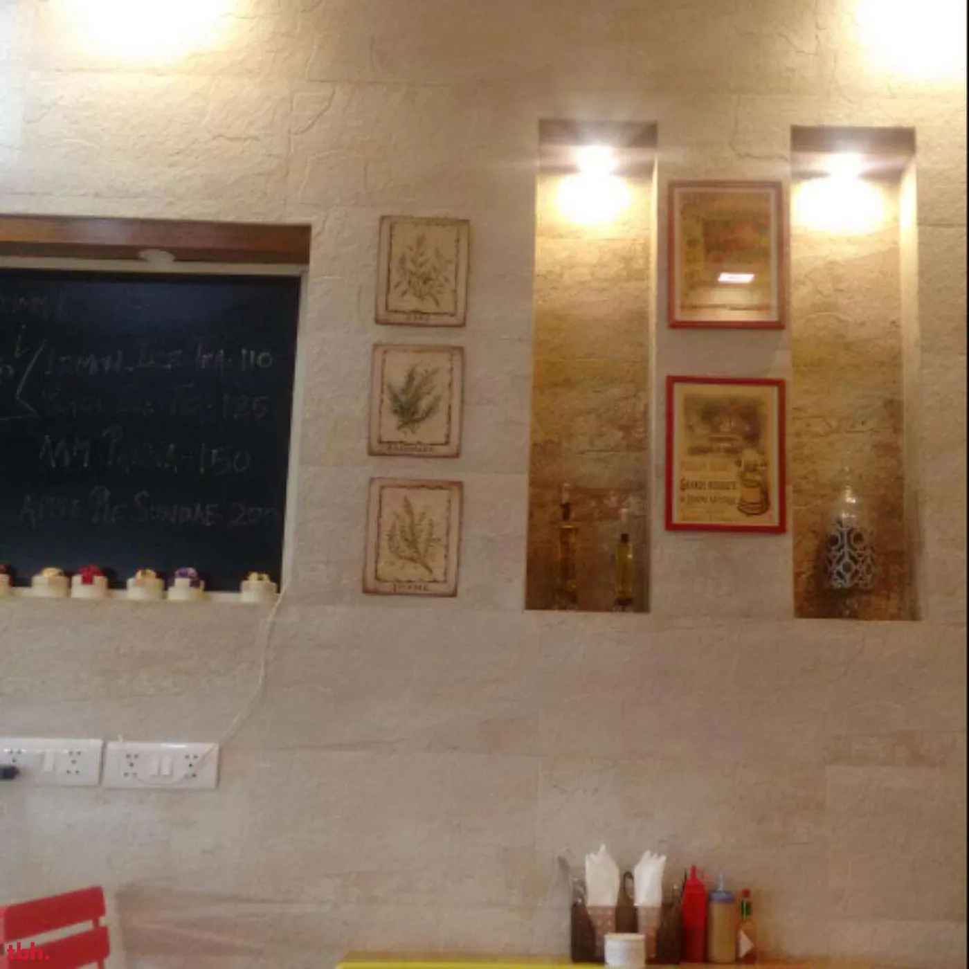 The Brown Box Outlet Image