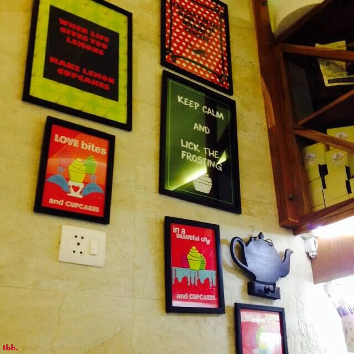 The Brown Box Outlet Image