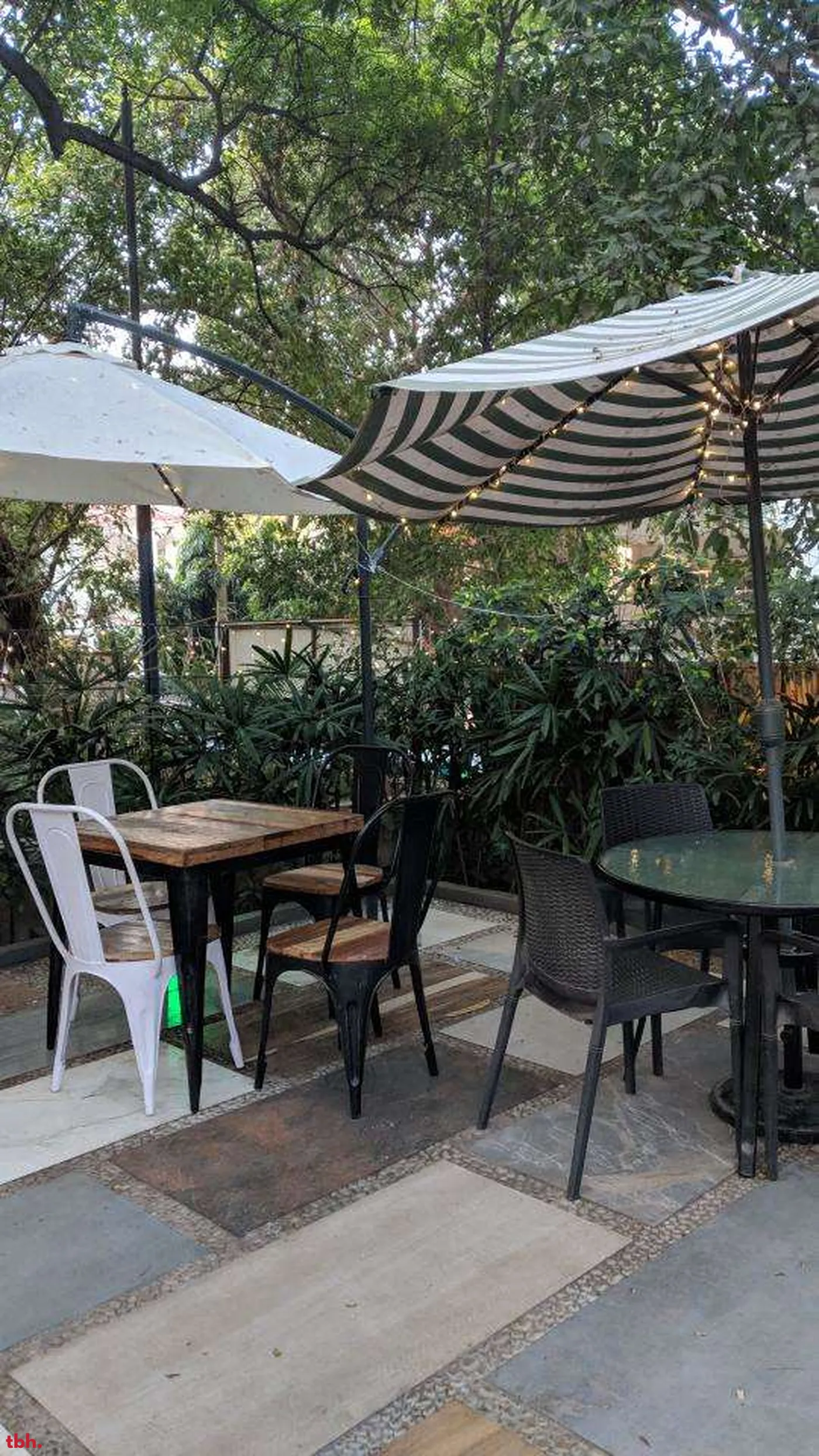 The Brown Box Outlet Image