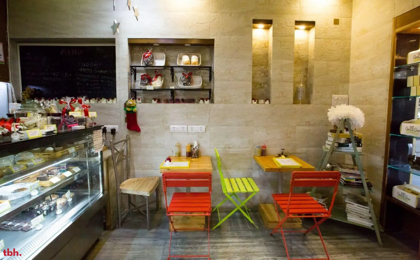 The Brown Box Outlet Image