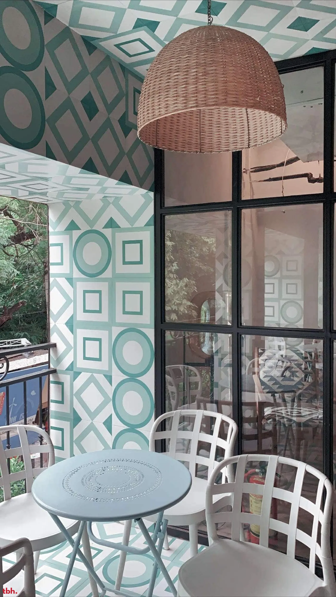 Greenr Cafe Outlet Image