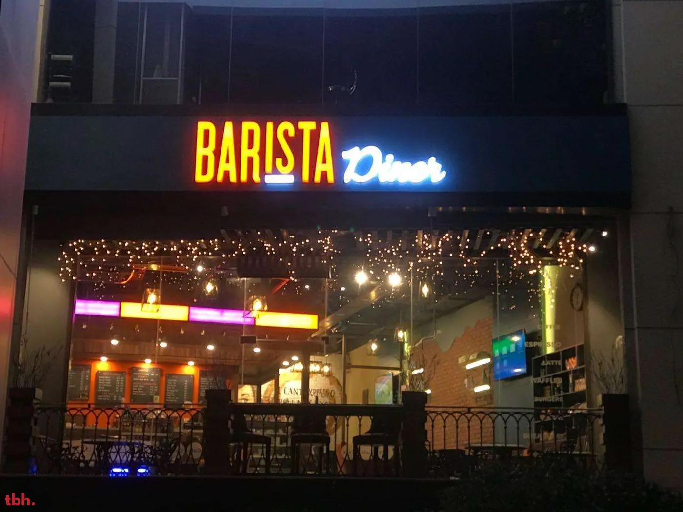 Barista Diner Outlet Image