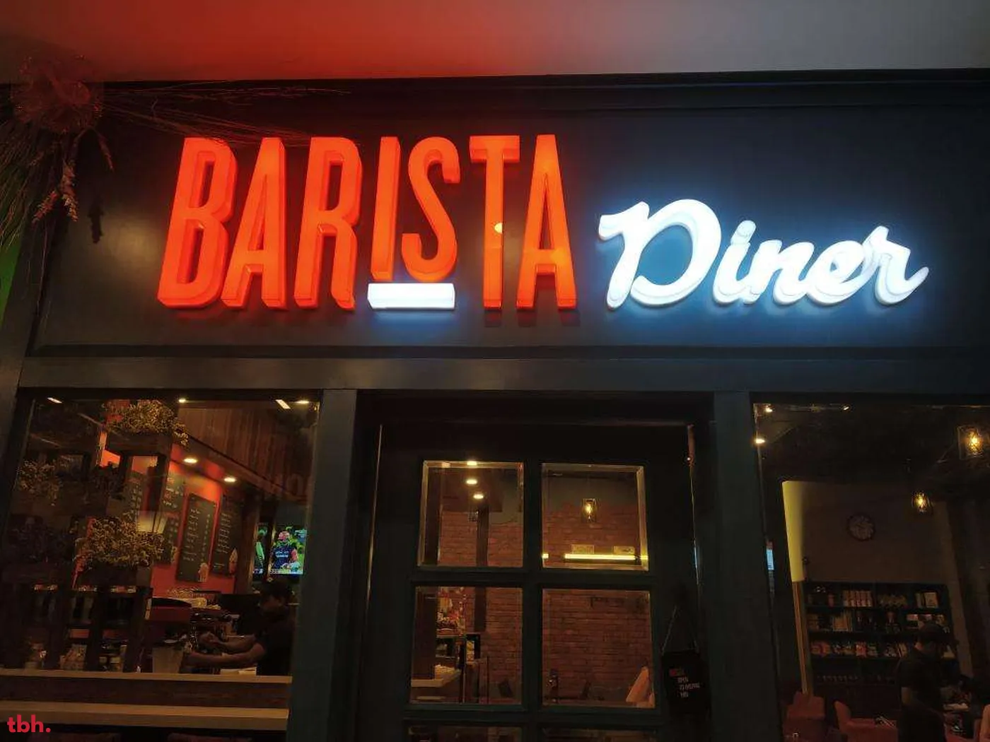 Barista Diner Outlet Image