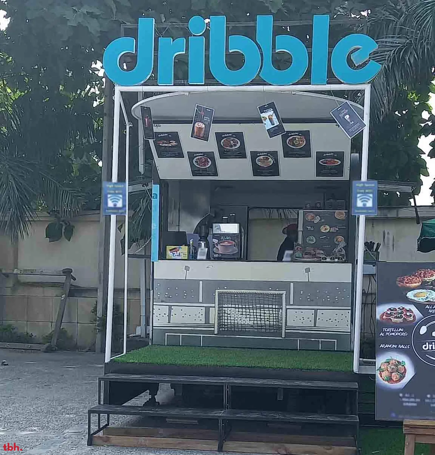 Dribble Outlet Image