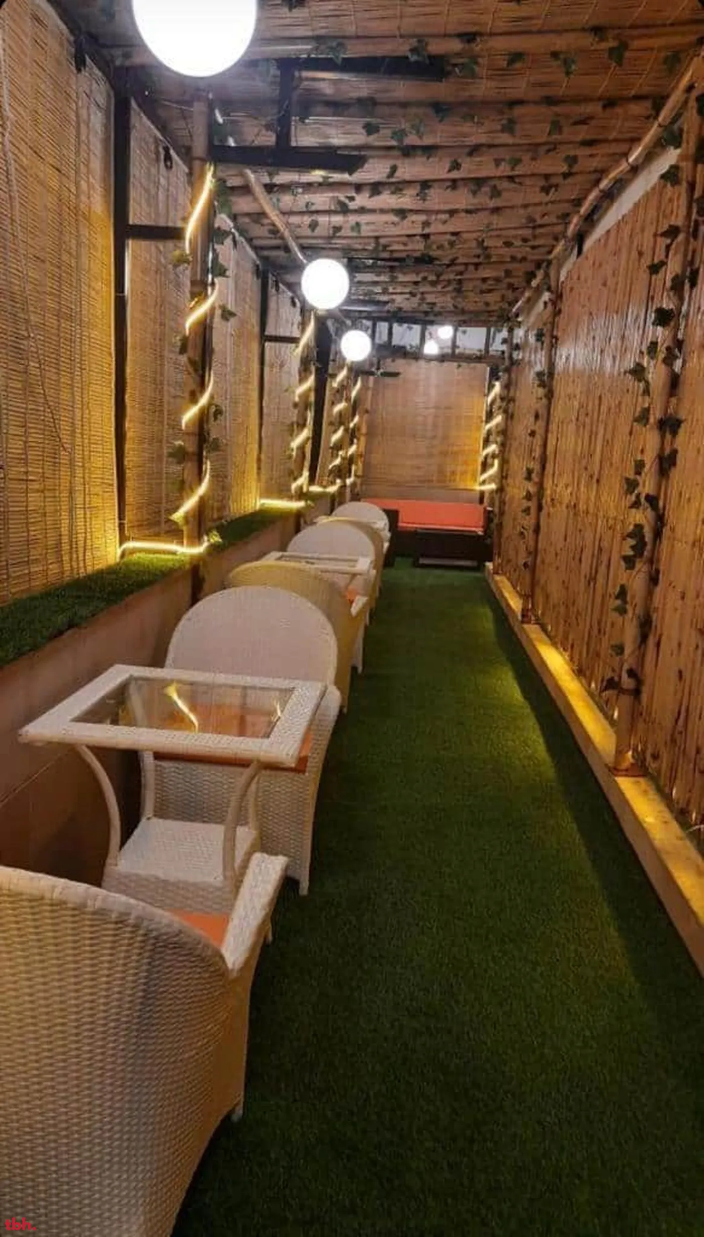 Noshers Cafe outlet image