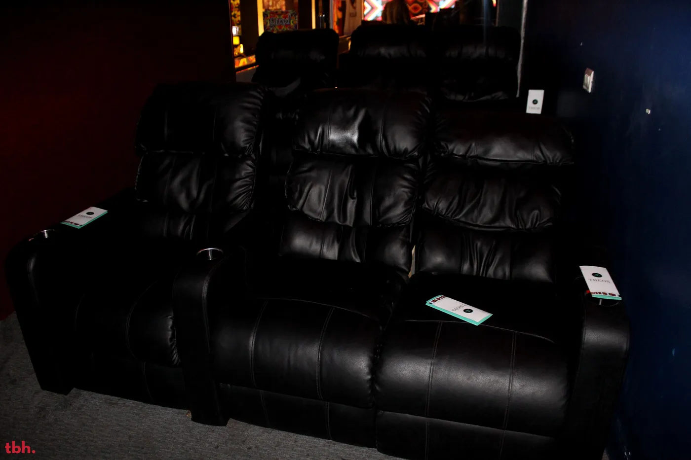 Glued Reloaded Outlet Image