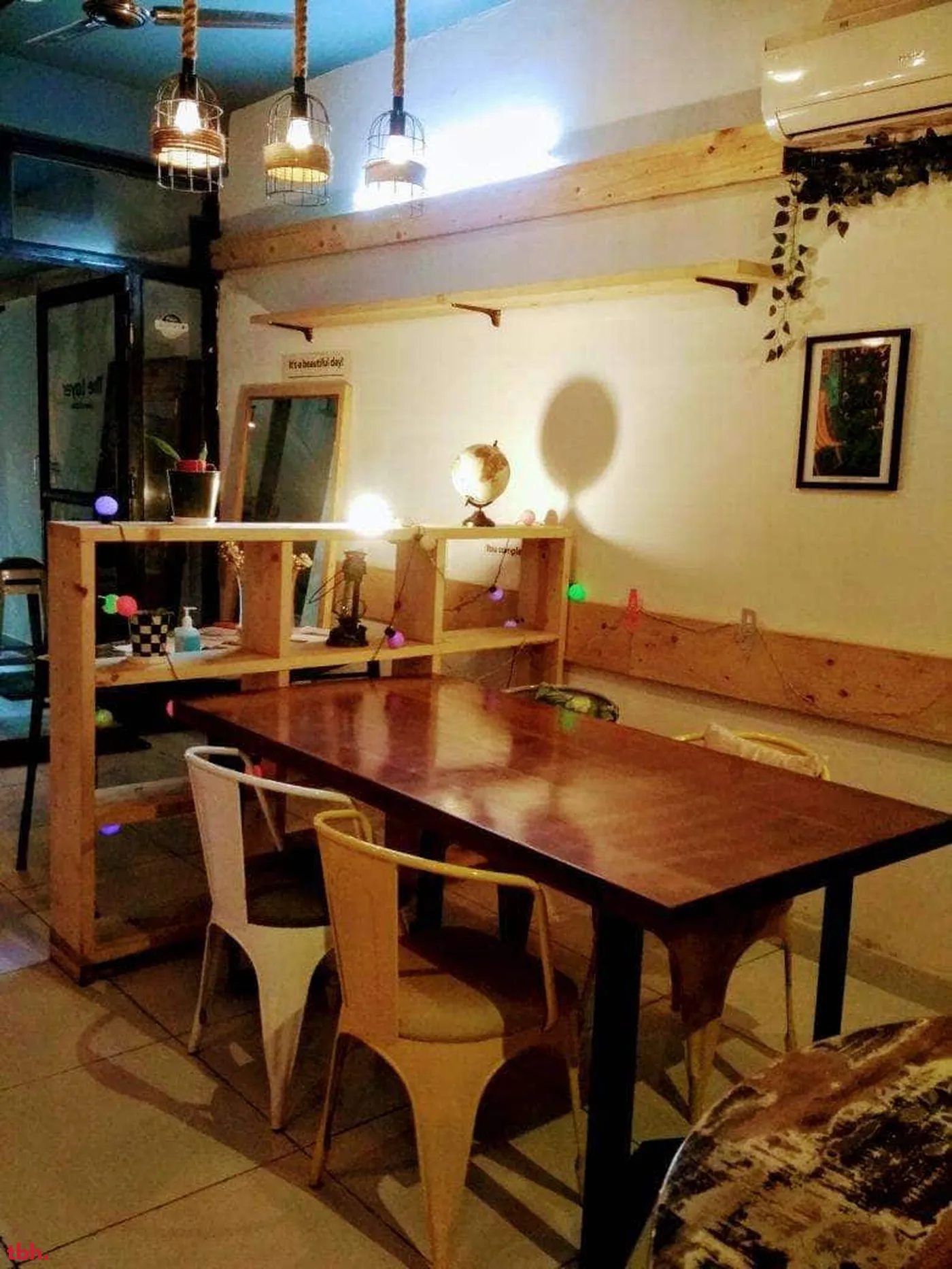 The Layer Cafe & Bistro Outlet Image