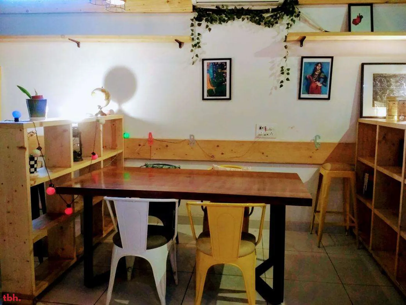 The Layer Cafe & Bistro Outlet Image