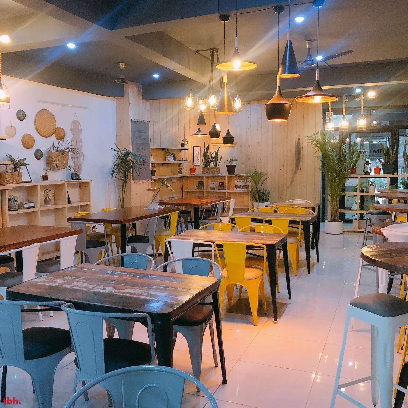 The Layer Cafe & Bistro Outlet Image